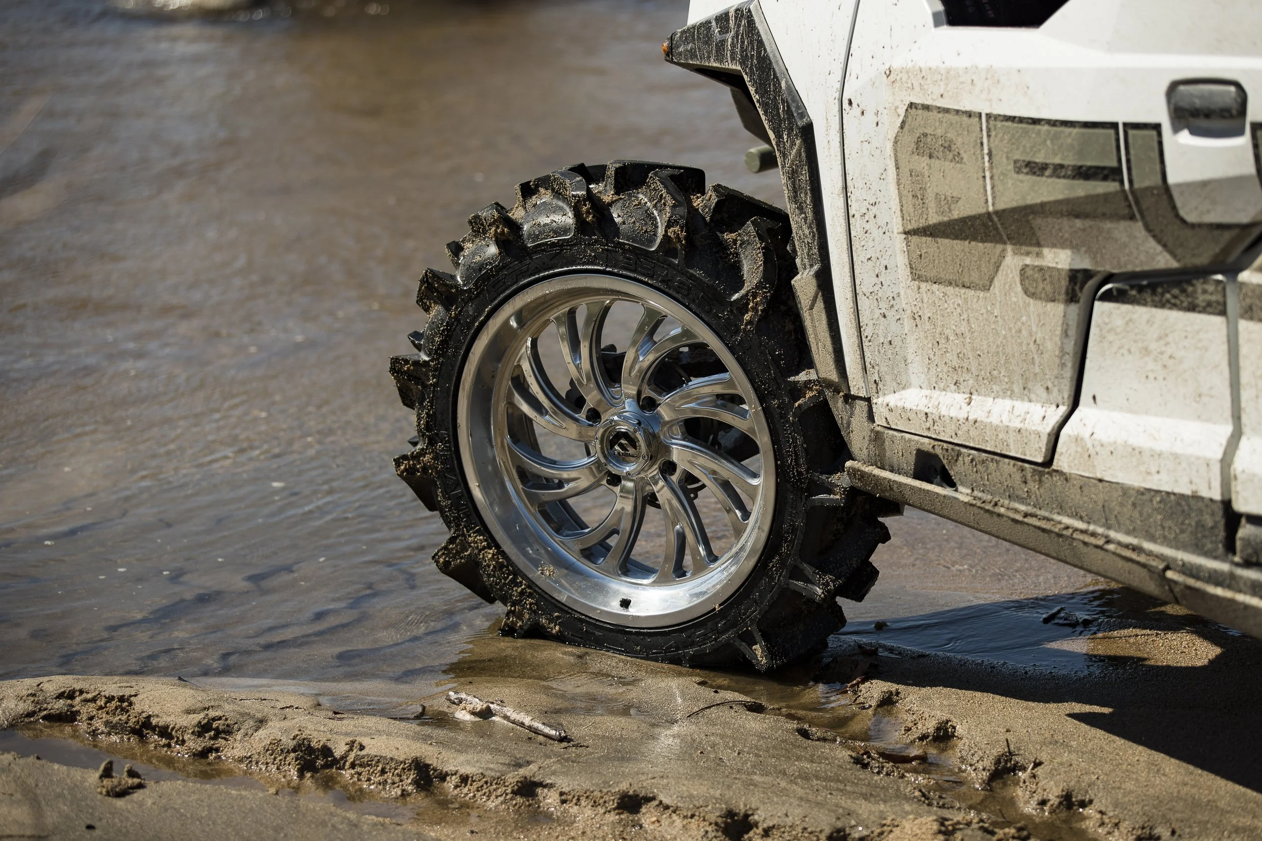 C D203 Fuel Kompressor - Polaris General - 8902.jpg