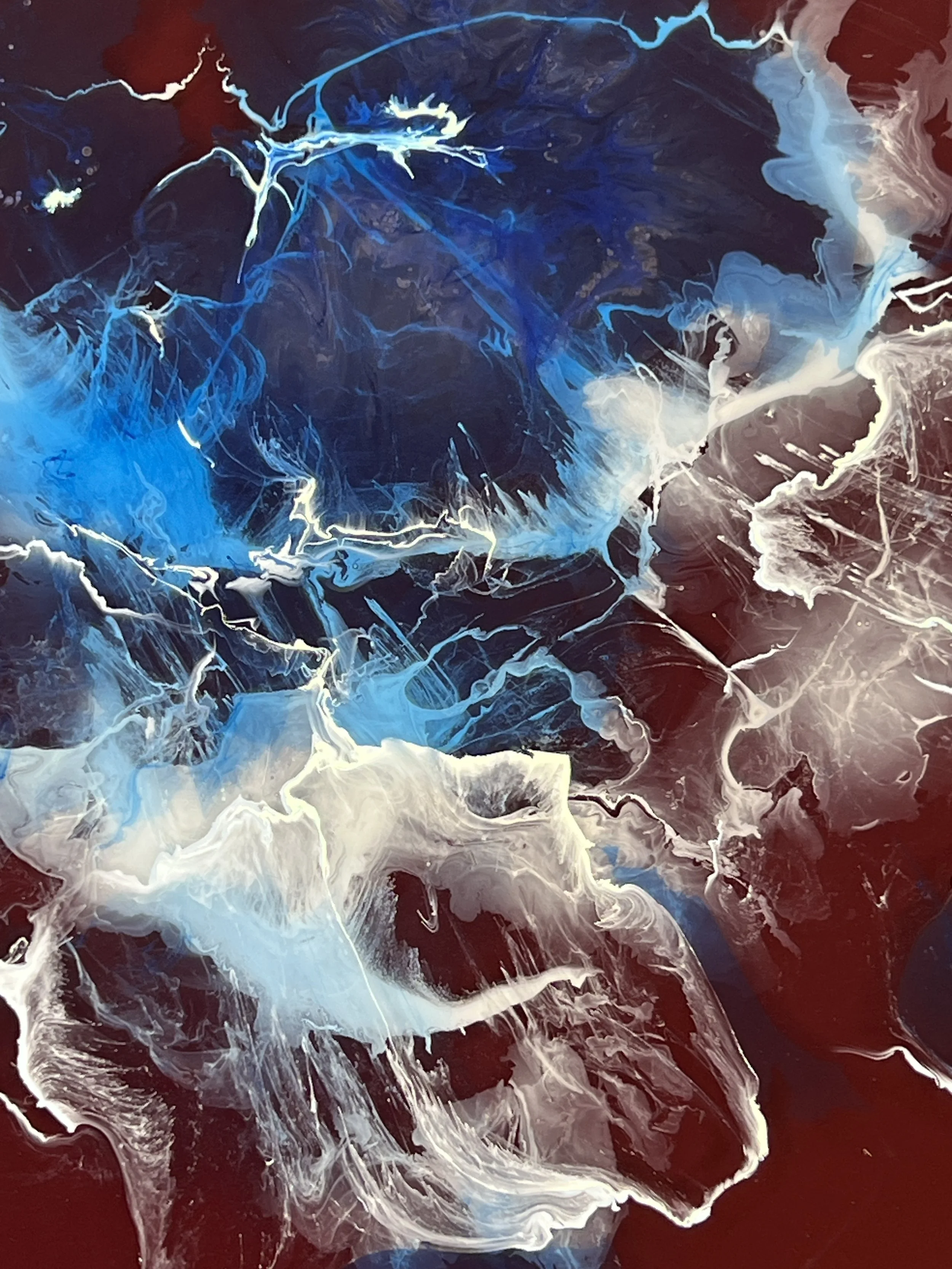 AU-DESSUS DES NUAGES
