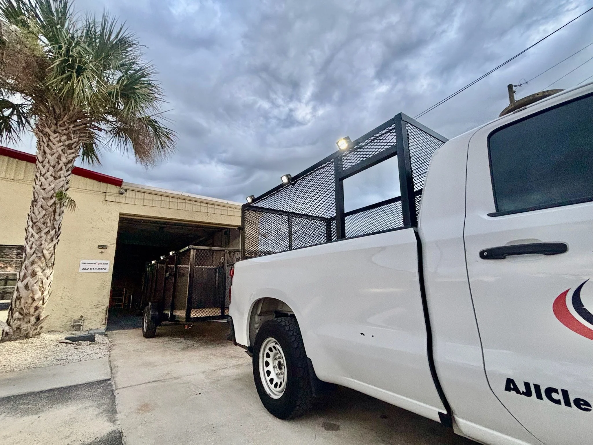 Commercial Truck & Trailer Lighting Installation in Tavares, FL. Ensure your fleet meets strict DOT and Florida safety regulations. We specialize in high-visibility amber warning strobes and safety light bars for tow trucks, construction vehicles, an