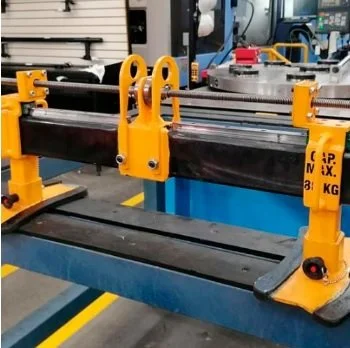 maquinaria industrial en una fábrica