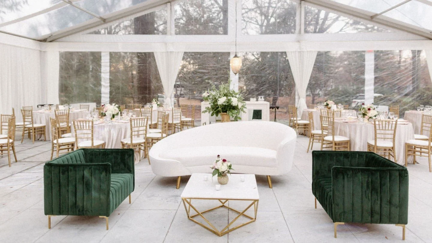 🛋️If you have been thinking about soft seating... here is your sign to do it! 
Soft seating adds a unique and comfortable detail to the event that will always impress you guests!
-
#thevanlandinghamestate #VLE #historicvenue #charlottencvenue #weddi