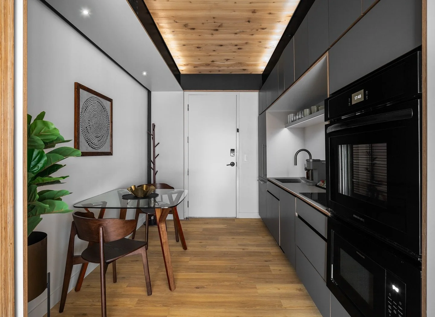 A well-stocked kitchen pairs well with furnishings that balance function + style &mdash; Juno East Austin.

See the full project on our website. Link in bio