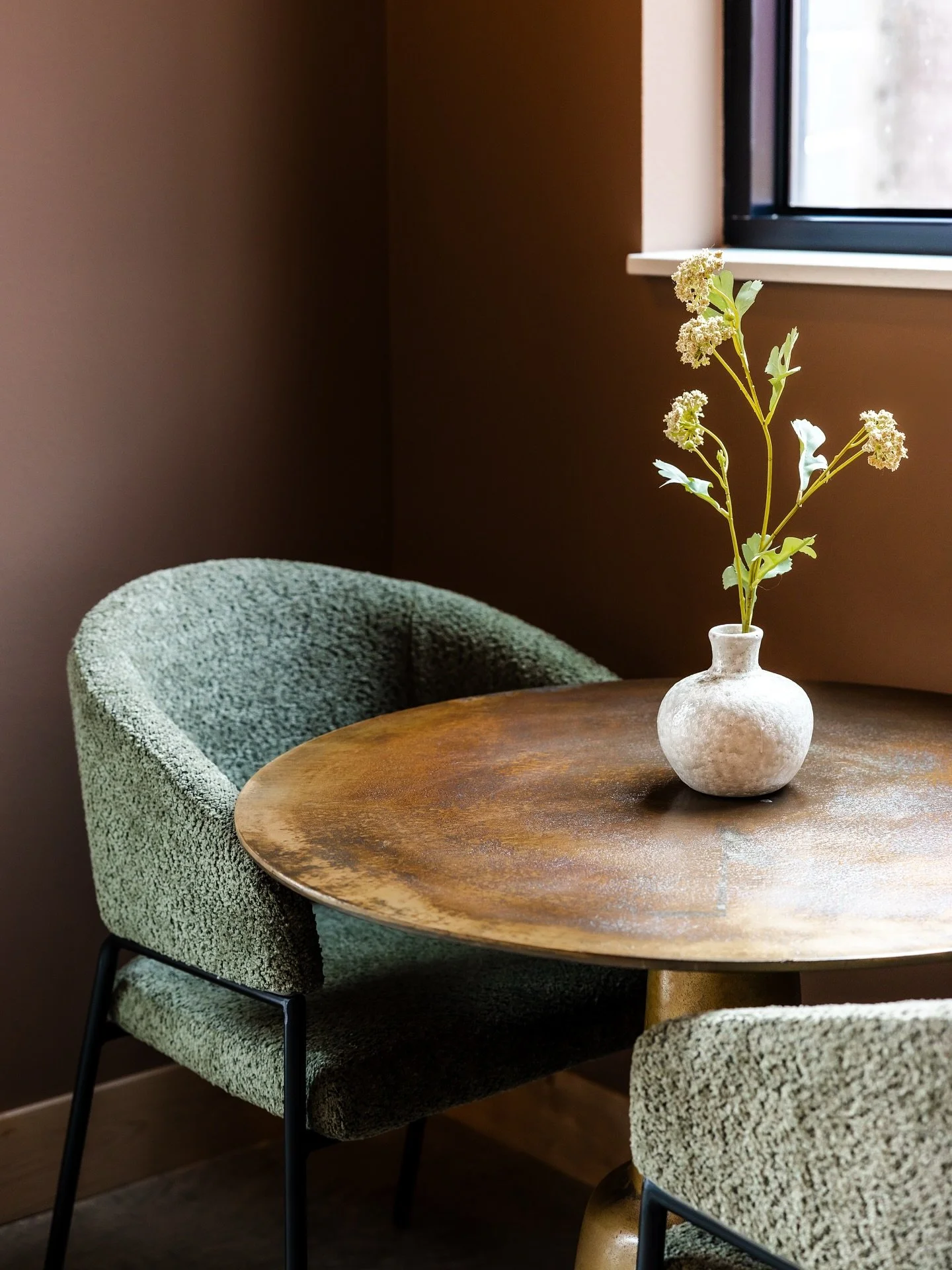 Inviting selections that encourage guests of @thedylinhotel @staymint to lounge, work, and simply enjoy the space. For us, hospitality design is all about how people use a space and how we can elevate that experience.