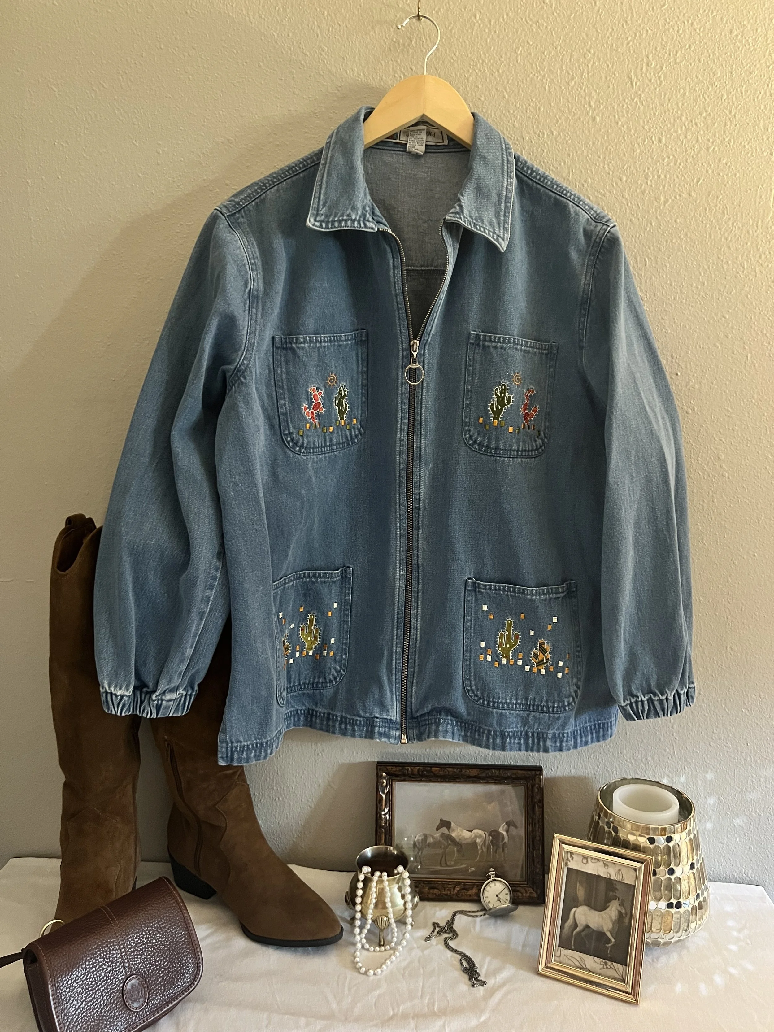 Vintage 1980’s Embroidered Southwestern Jean Jacket  Size: Medium