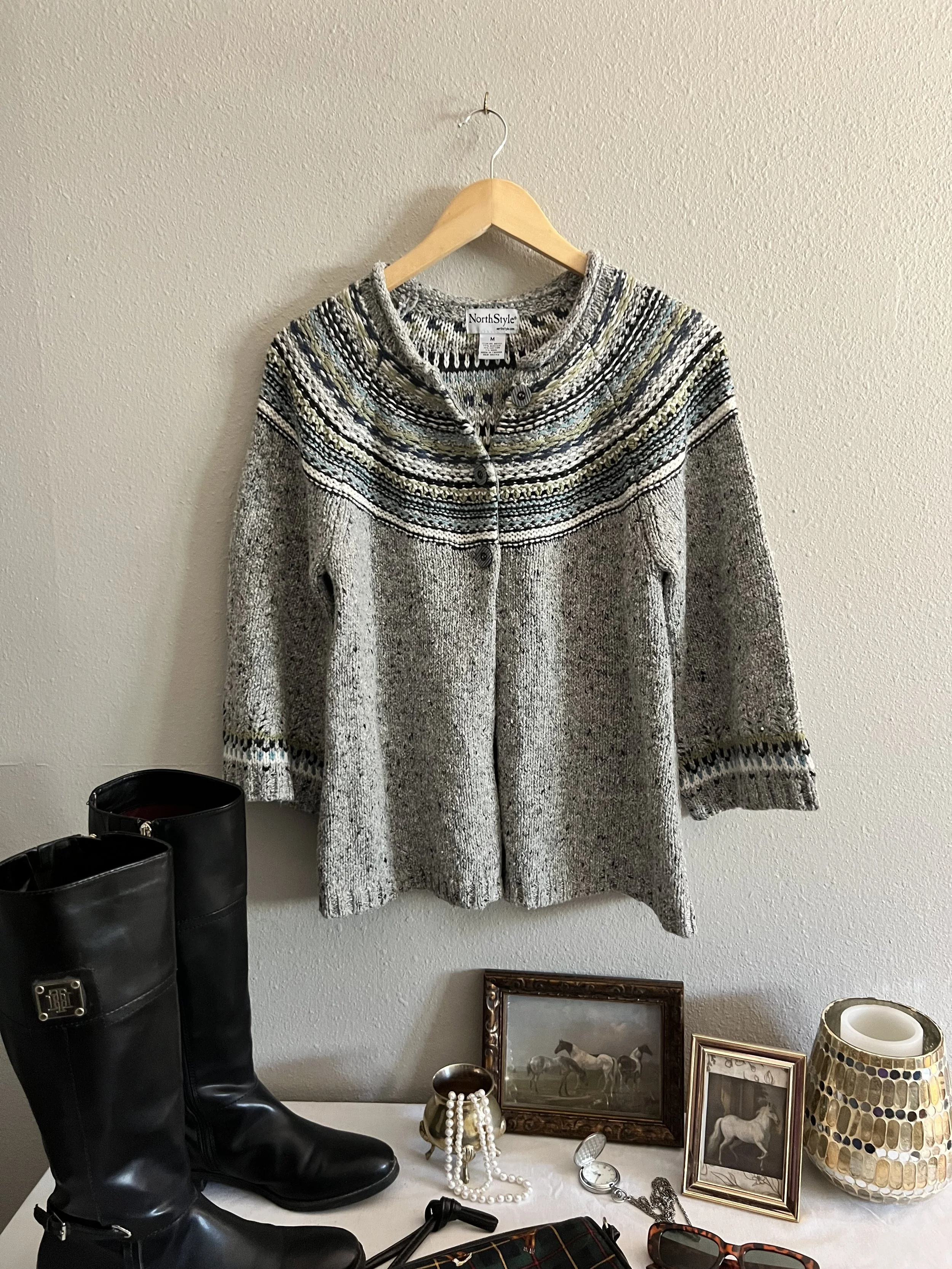Vintage Grandma Core Sweater | Cozy Cottagecore Knit | Soft Retro Granny Chic Cardigan. Size: Medium