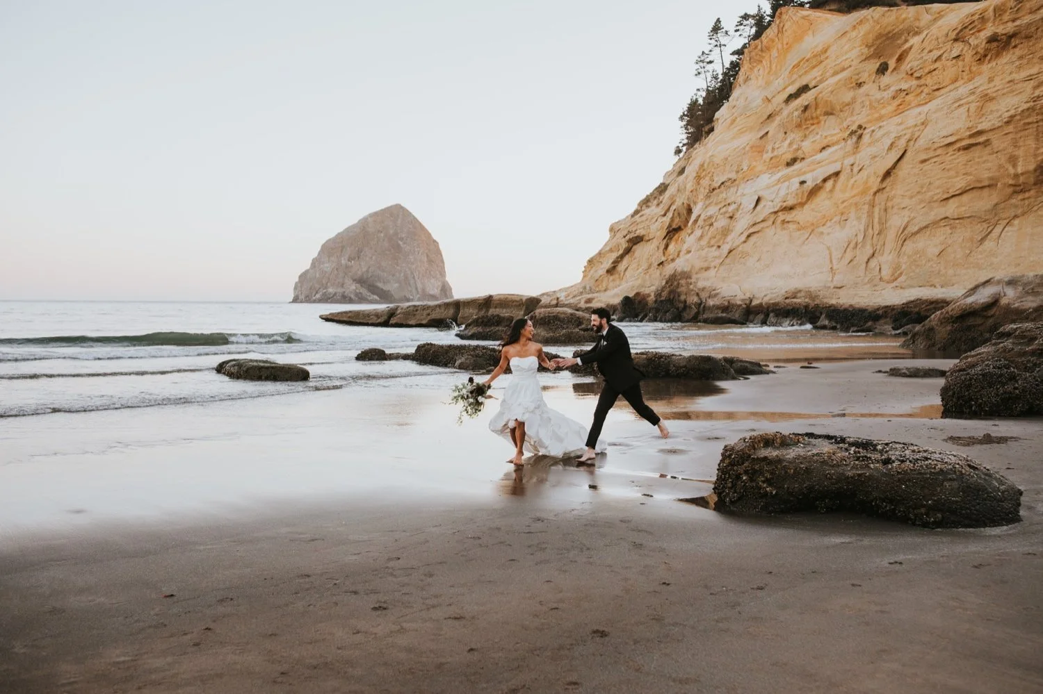 Hudson Valley Wedding Photographer, Catskills Wedding Photographer, PNW Wedding Photographer, Neskowin Wedding, Cape Kiwanda Wedding, Oregon Wedding Photographer