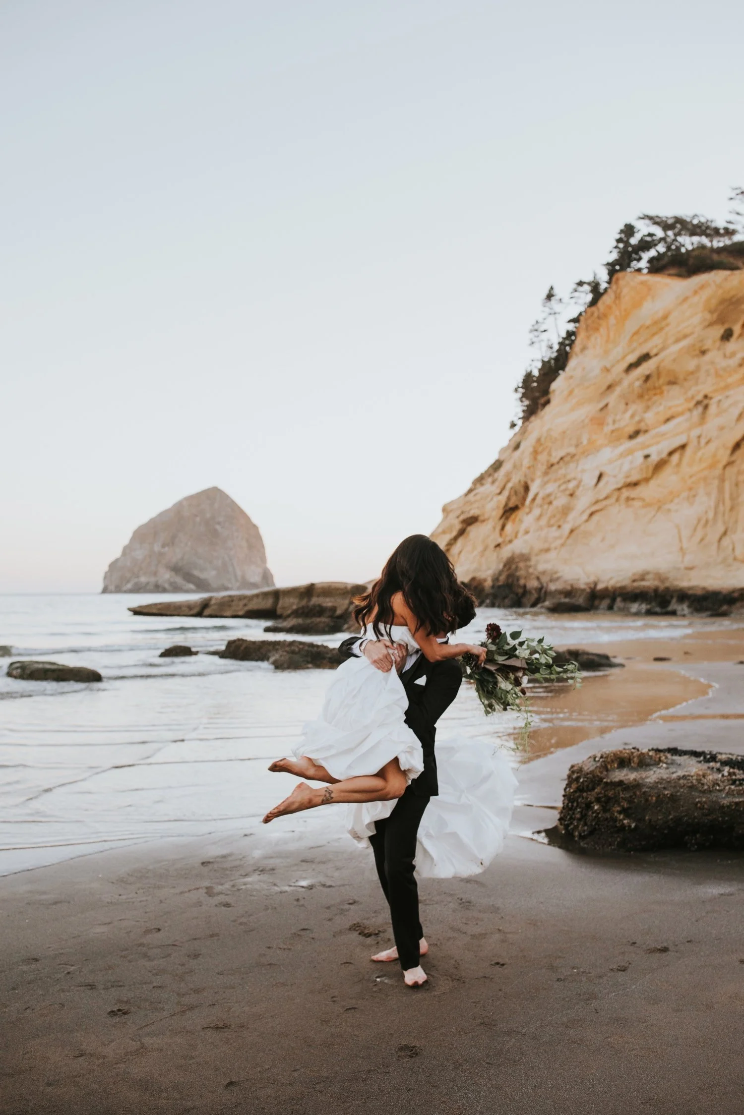 Hudson Valley Wedding Photographer, Catskills Wedding Photographer, PNW Wedding Photographer, Neskowin Wedding, Cape Kiwanda Wedding, Oregon Wedding Photographer