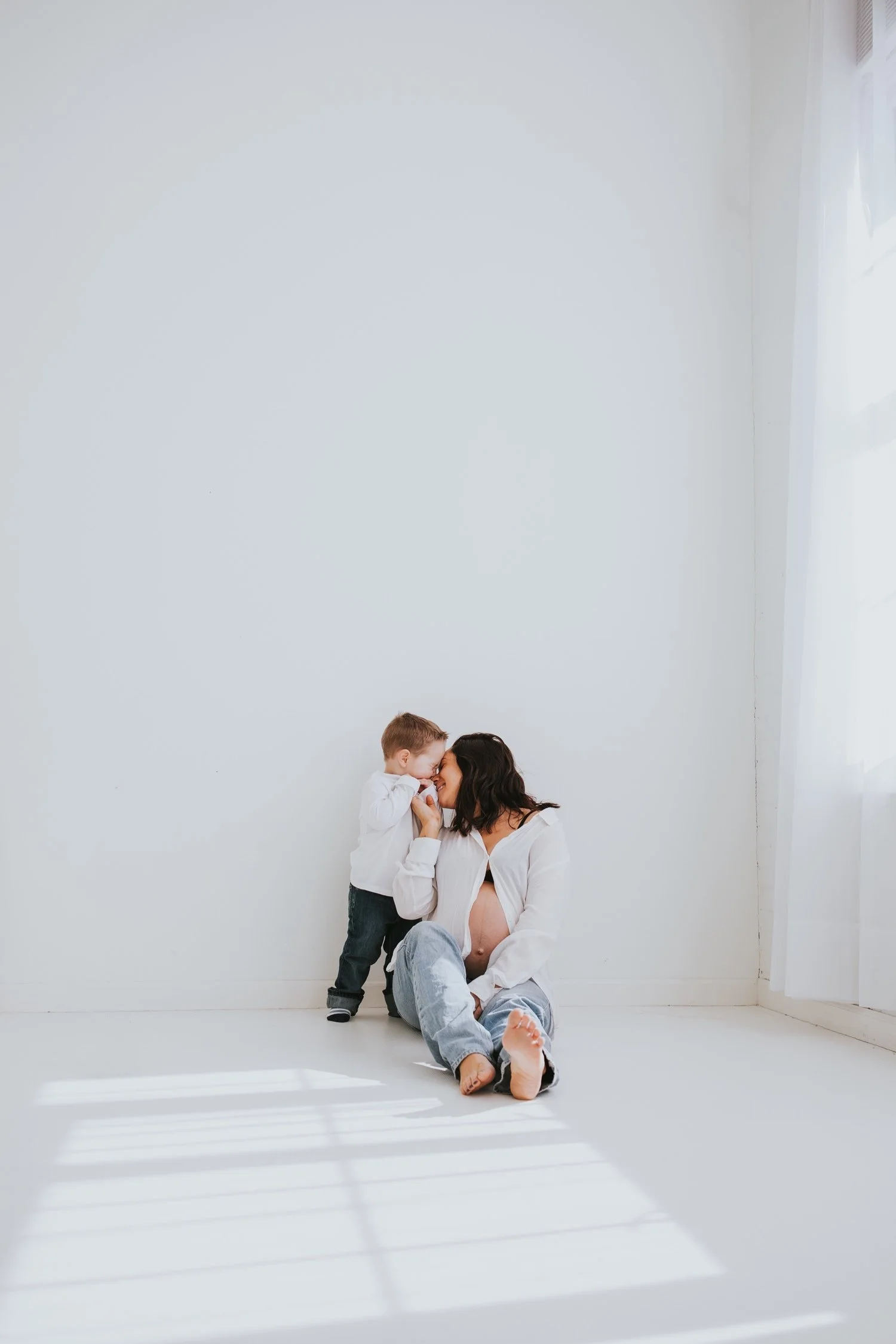 Hudson Valley Maternity Photos, Hudson Valley Maternity Photographer, New York Maternity Photographer, Hudson Valley Wedding Photographer, Studio Maternity Photos, Editorial Maternity Photos
