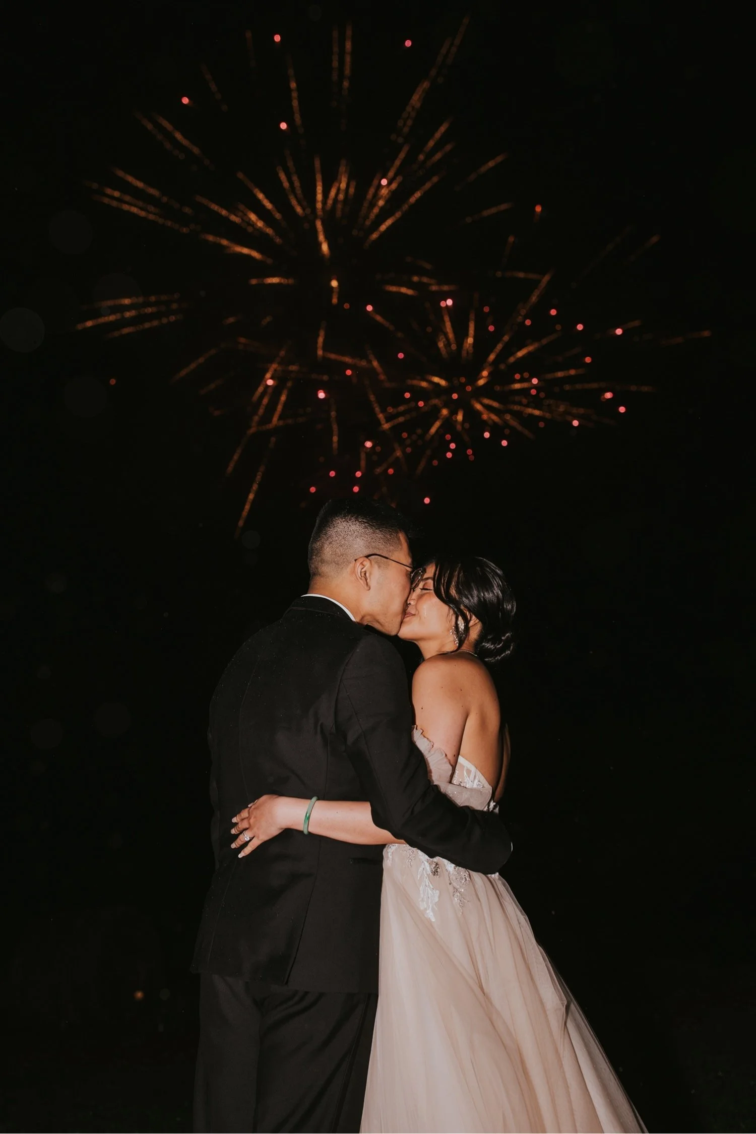 Hudson Valley Wedding Photographer, Red Maple Vineyard Wedding, Spring Wedding at Red Maple Vineyard, Catskills Wedding Photographer