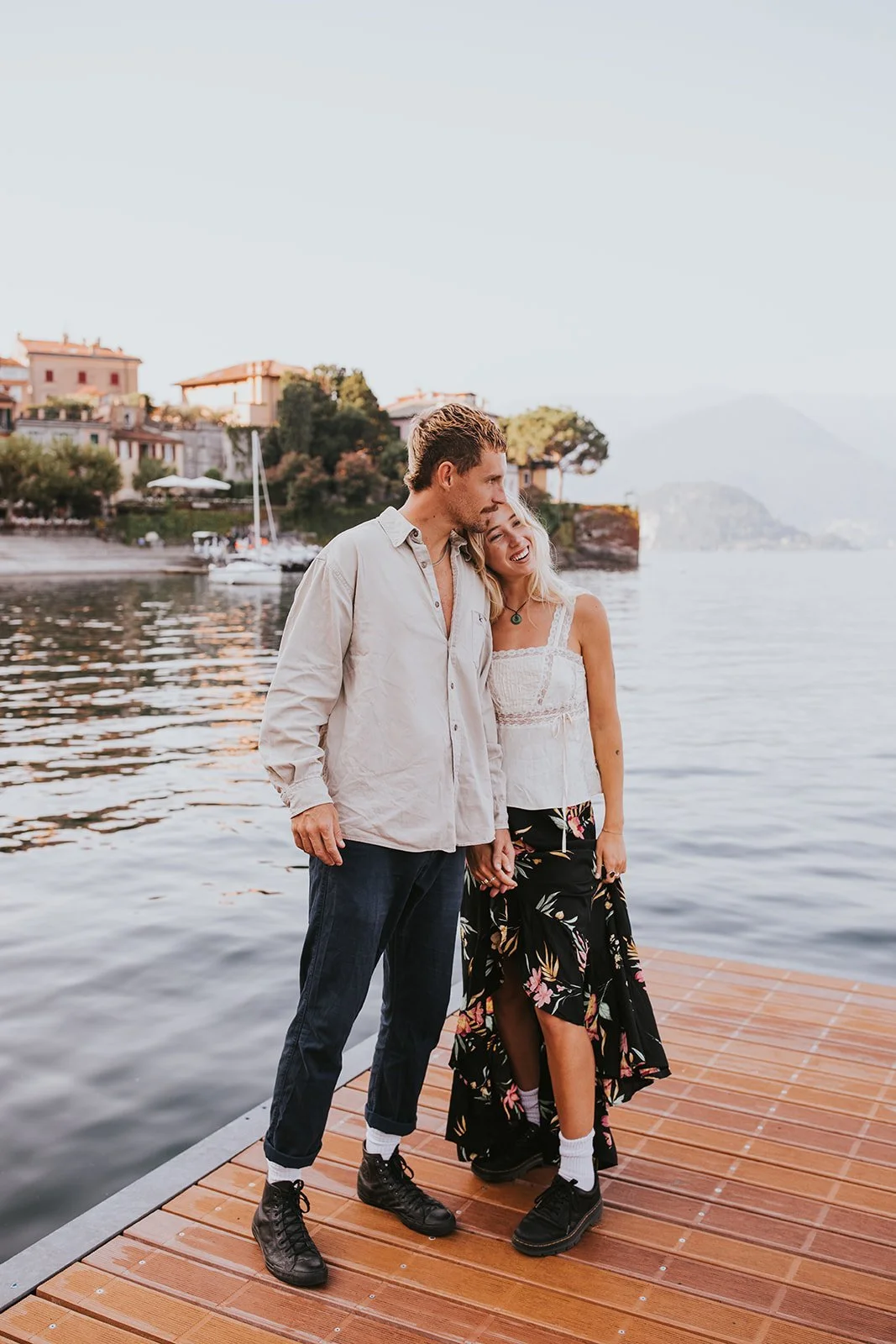 sunrise couples session in varenna, lake como couples session, lake como wedding photographer, lake como engagement photos, varenna wedding photographer, varenna engagement photos