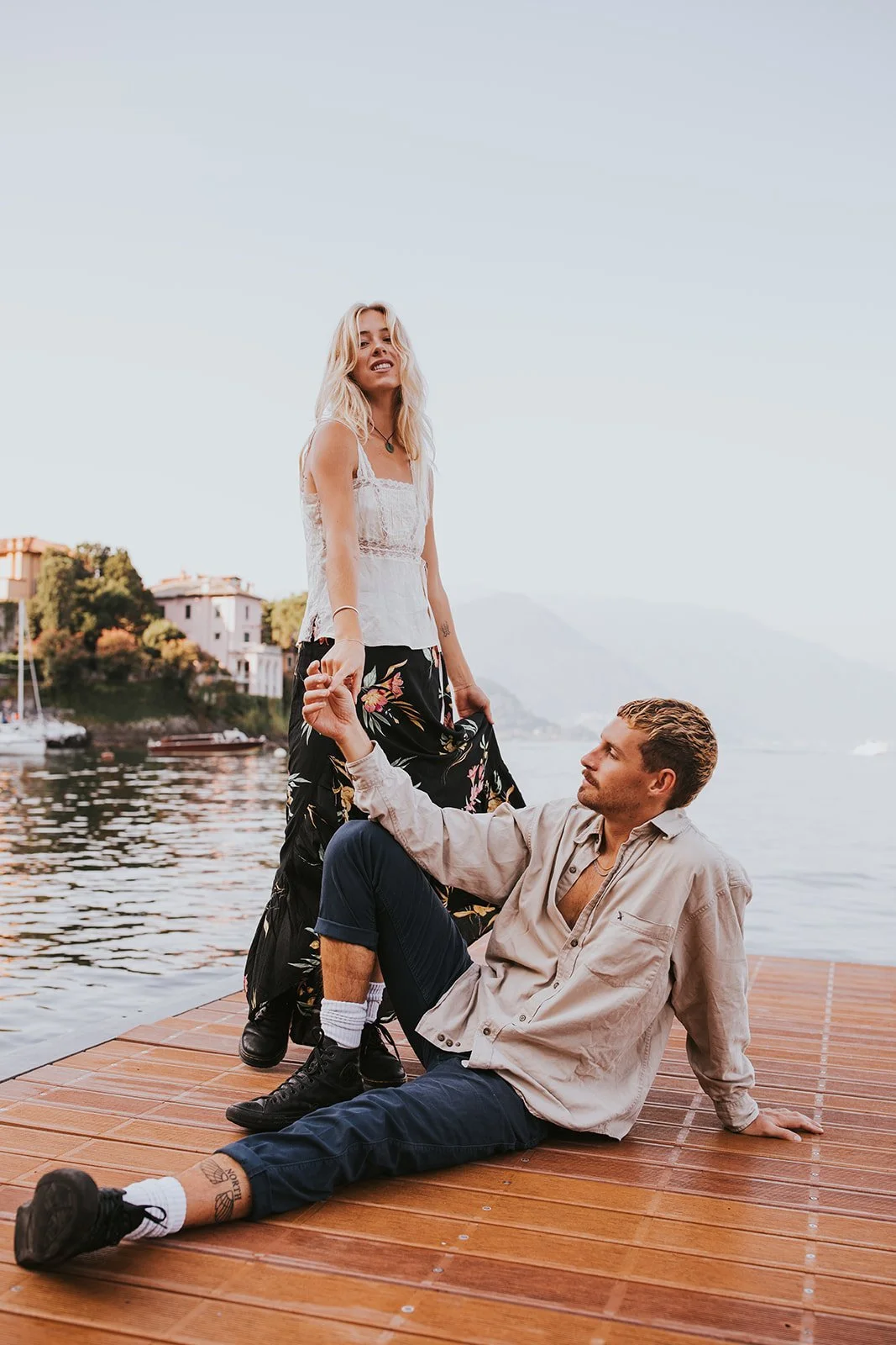 sunrise couples session in varenna, lake como couples session, lake como wedding photographer, lake como engagement photos, varenna wedding photographer, varenna engagement photos
