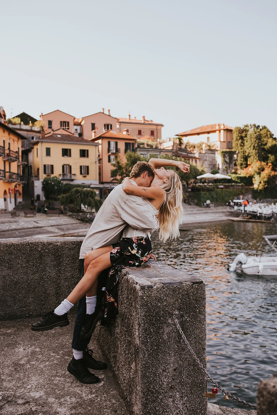 sunrise couples session in varenna, lake como couples session, lake como wedding photographer, lake como engagement photos, varenna wedding photographer, varenna engagement photos