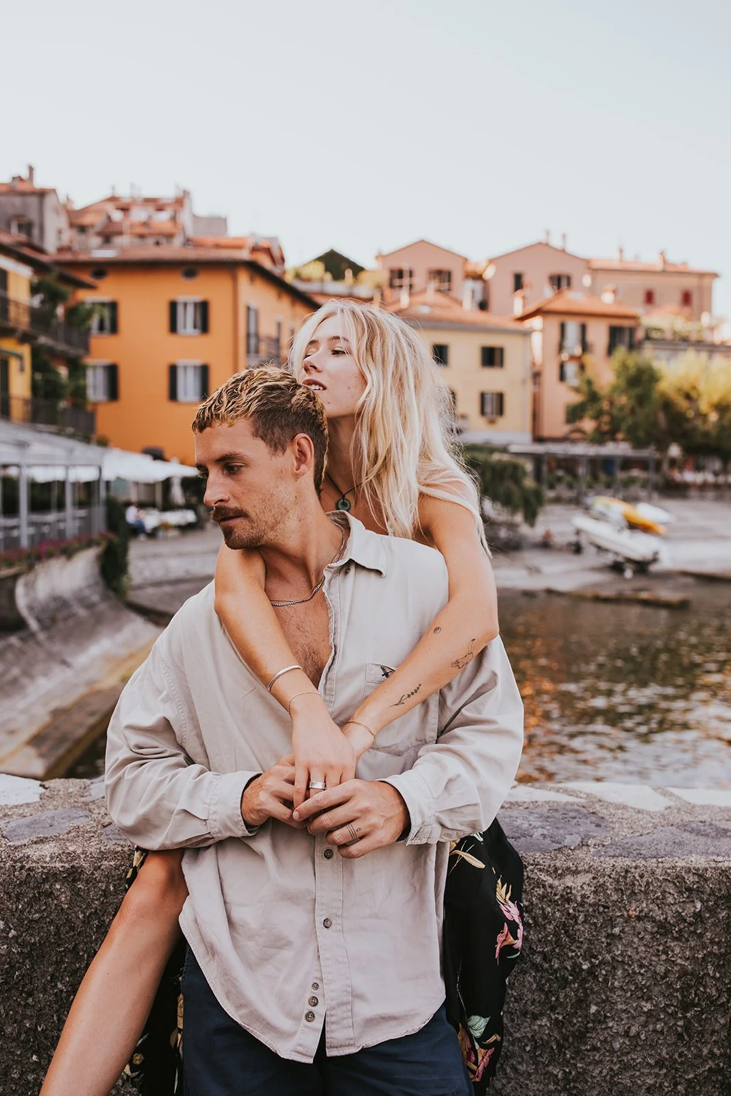 sunrise couples session in varenna, lake como couples session, lake como wedding photographer, lake como engagement photos, varenna wedding photographer, varenna engagement photos