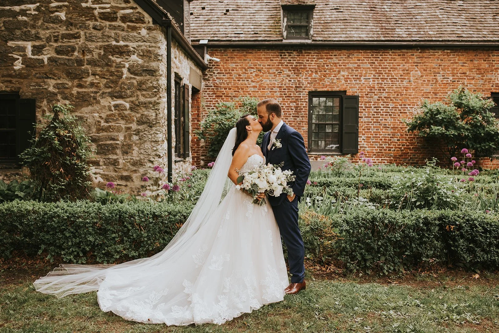 Hudson Valley Wedding, Hudson Valley Wedding Photographer, Oahu Wedding Photographer, Senate Garage Wedding, Senate Garage, Kingston Wedding
