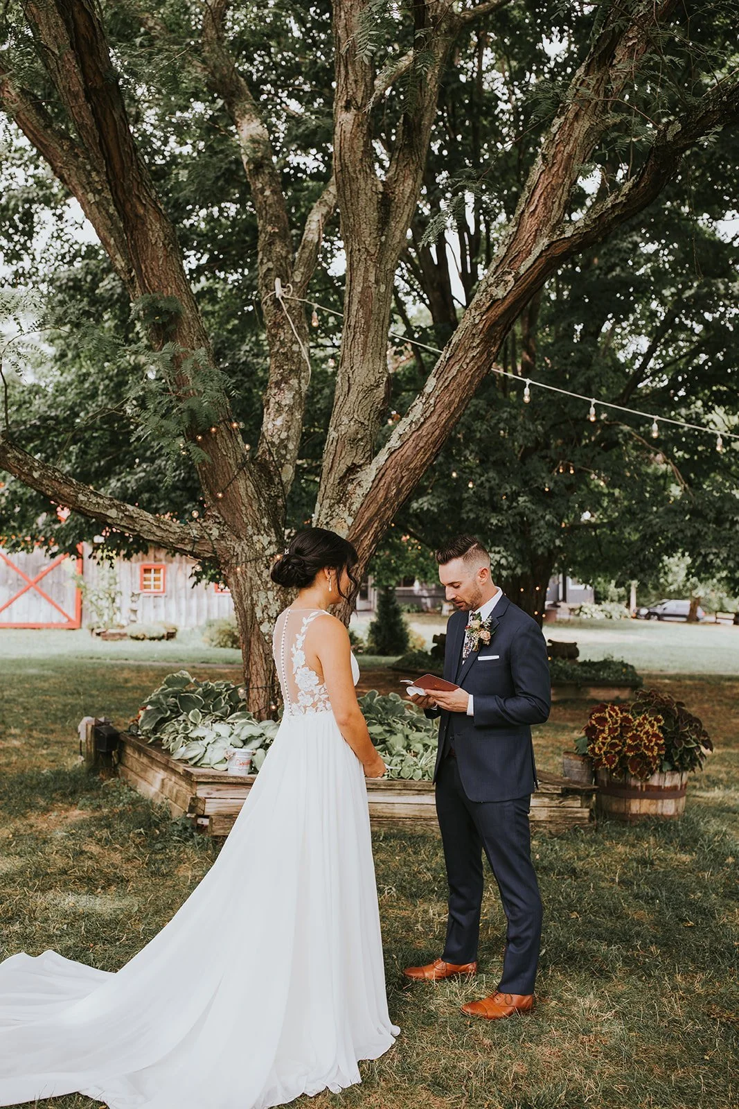 Hudson Valley Wedding Photographer, Red Maple Vineyard, Red Maple Vineyard Wedding, Catskills Wedding Photographer, Oahu Wedding Photographer