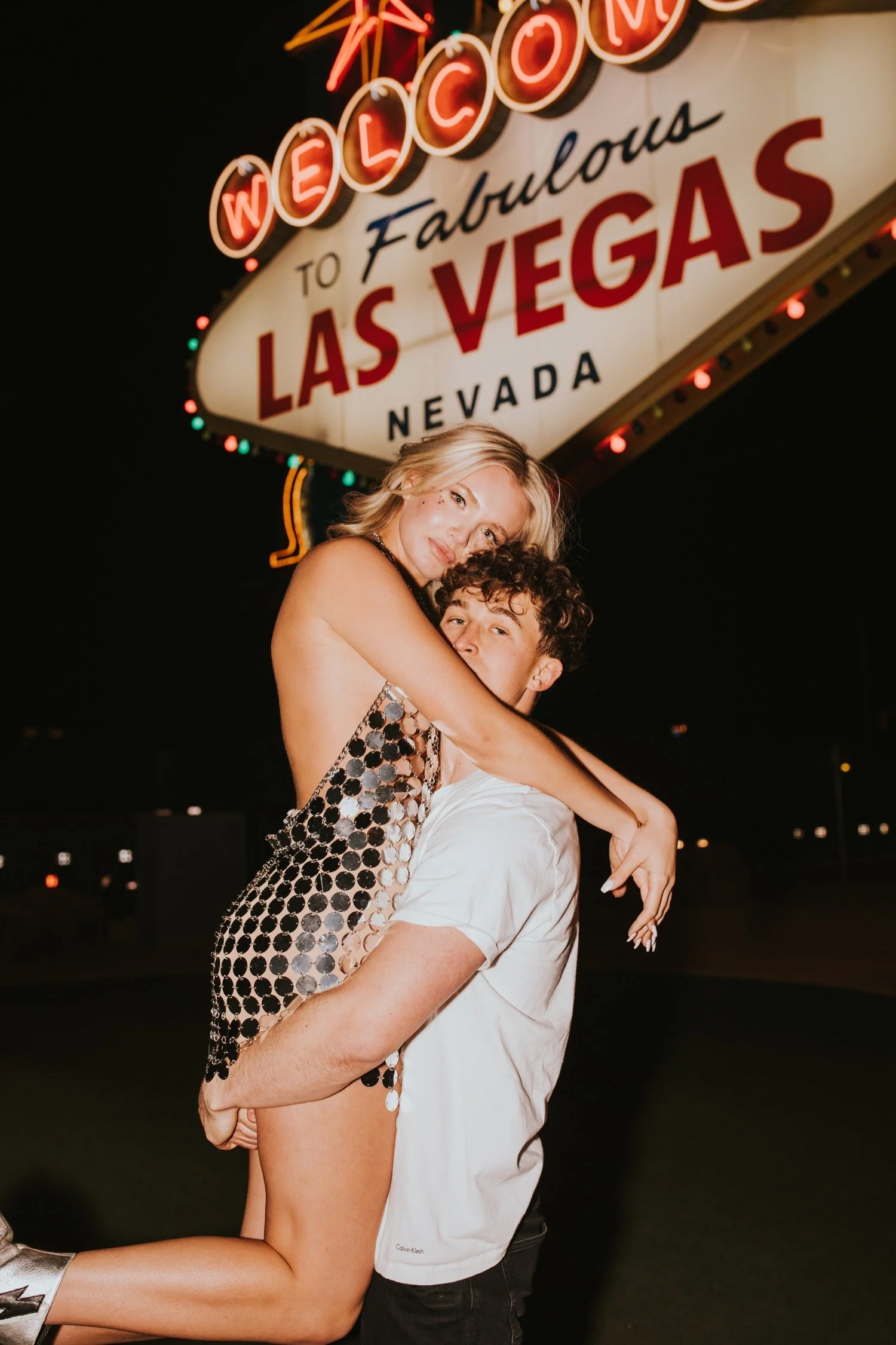 las vegas wedding photographer, las vegas wedding, welcome to las vegas sign, hudson valley wedding photographer, nevada wedding, vegas elopement, vegas, elopement photographer