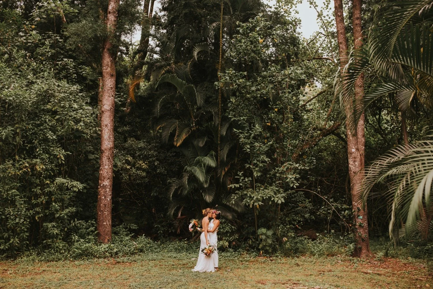 Oahu wedding, oahu wedding photographer, hoomaluhia botanical garden, hoomaluhia botanical garden wedding, hawaii wedding, hawaii wedding photographer