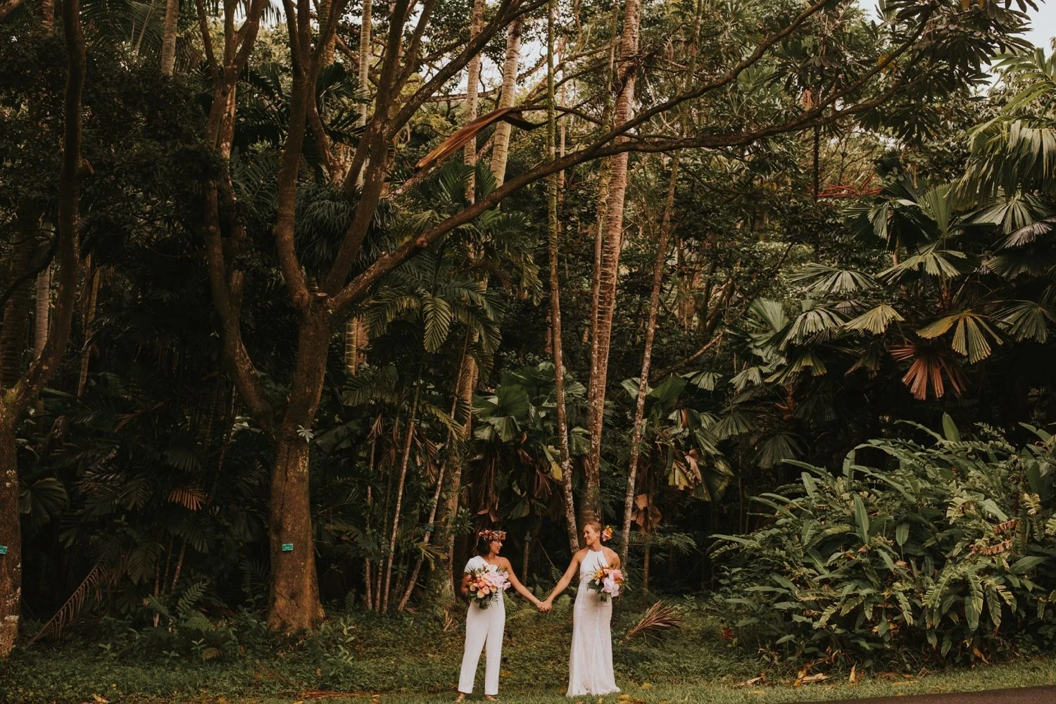 Oahu wedding, oahu wedding photographer, hoomaluhia botanical garden, hoomaluhia botanical garden wedding, hawaii wedding, hawaii wedding photographer