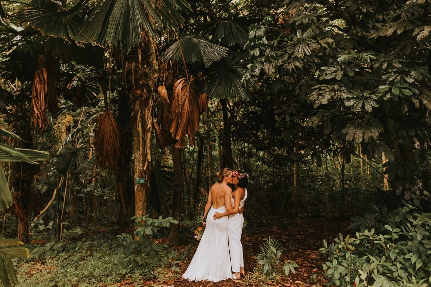 Oahu wedding, oahu wedding photographer, hoomaluhia botanical garden, hoomaluhia botanical garden wedding, hawaii wedding, hawaii wedding photographer