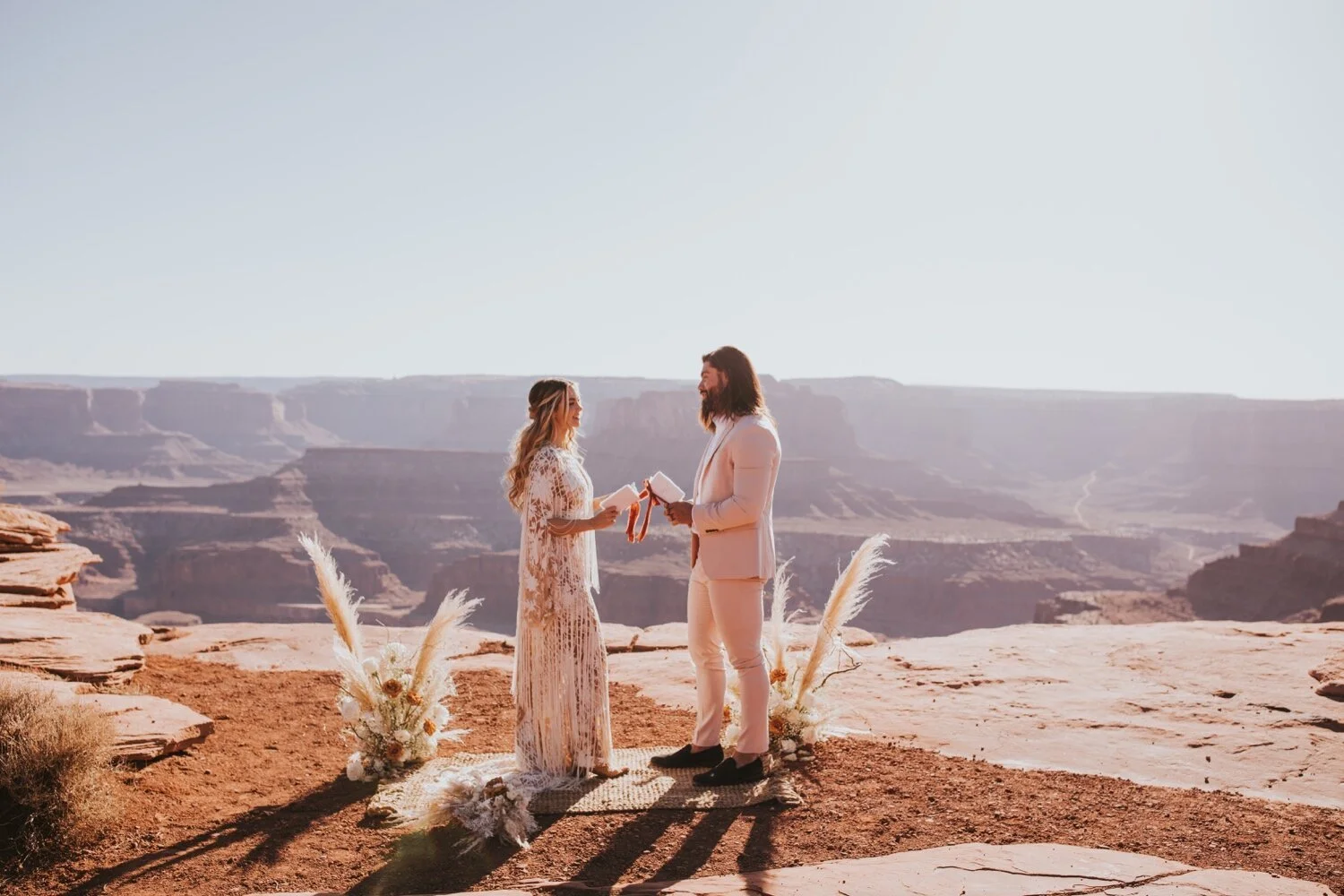 Utah Wedding, Hudson Valley Wedding Photographer, Dead Horse Point Wedding, Utah Wedding, Moab Wedding, Moab elopement, Elopement Inspo