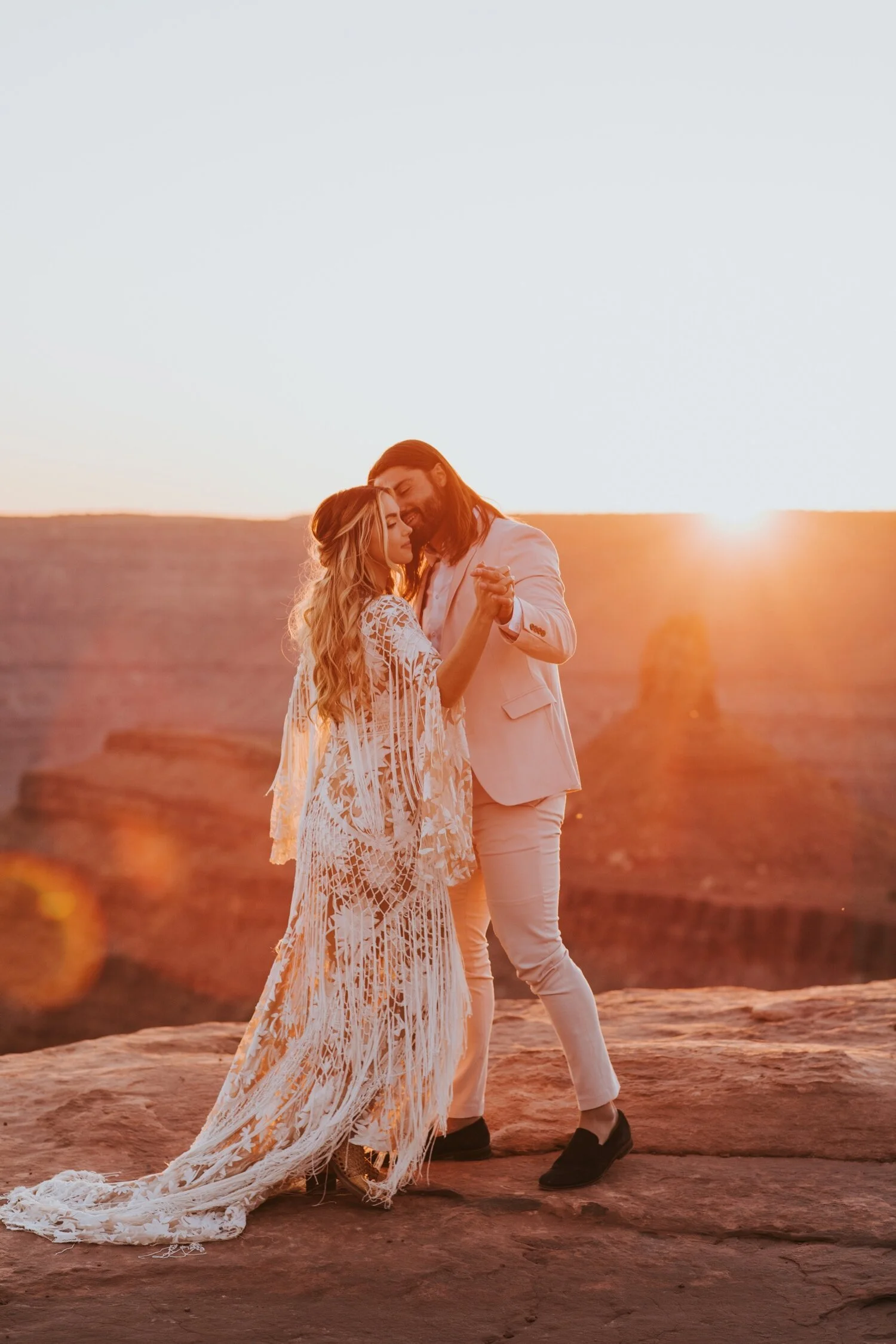 Utah Wedding, Hudson Valley Wedding Photographer, Dead Horse Point Wedding, Utah Wedding, Moab Wedding, Moab elopement, Elopement Inspo