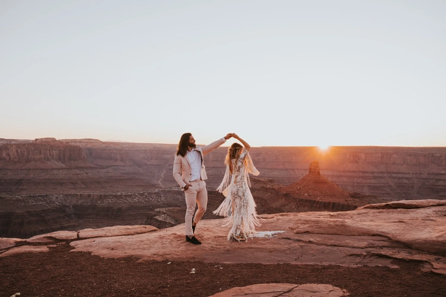 Utah Wedding, Hudson Valley Wedding Photographer, Dead Horse Point Wedding, Utah Wedding, Moab Wedding, Moab elopement, Elopement Inspo