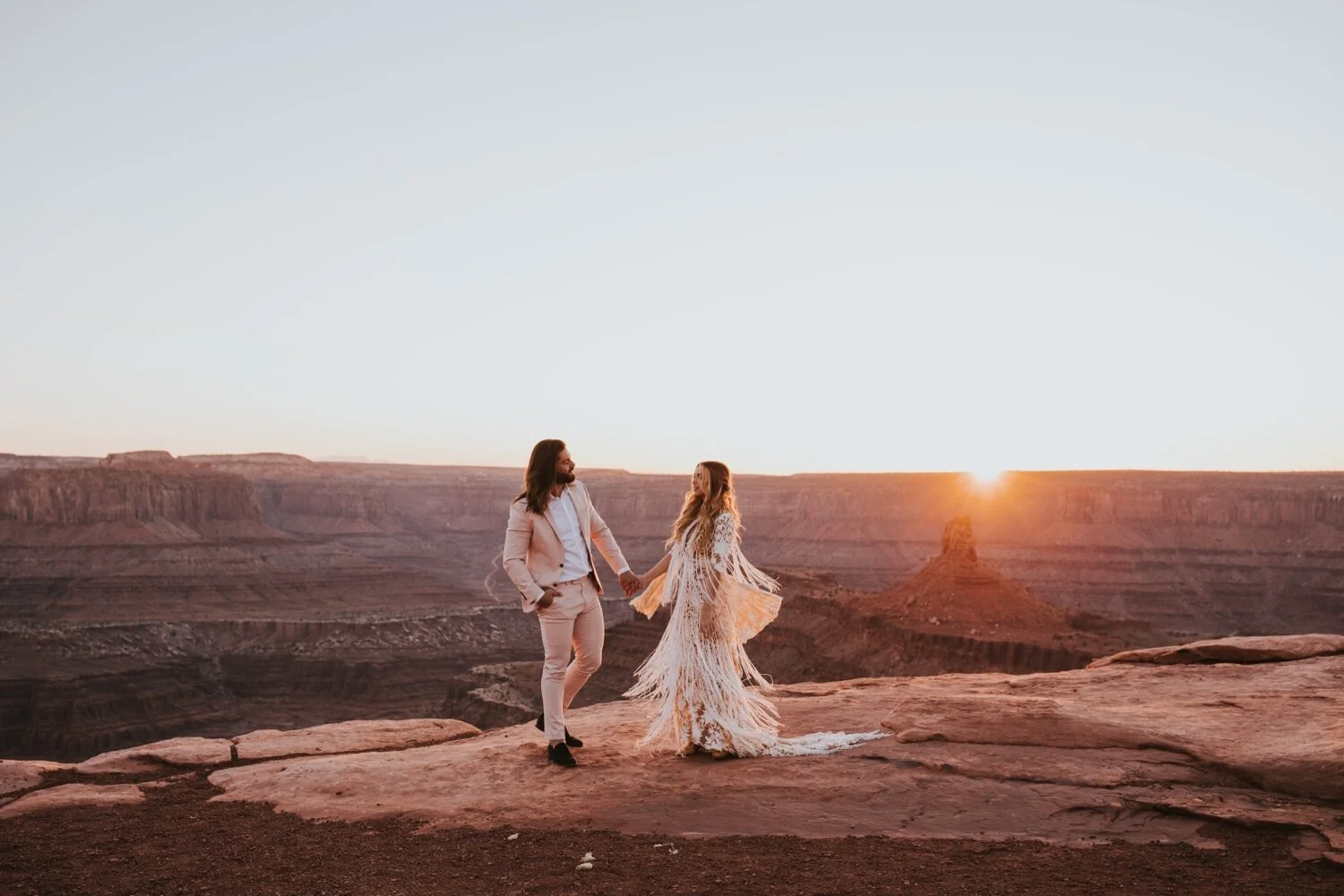 Utah Wedding, Hudson Valley Wedding Photographer, Dead Horse Point Wedding, Utah Wedding, Moab Wedding, Moab elopement, Elopement Inspo