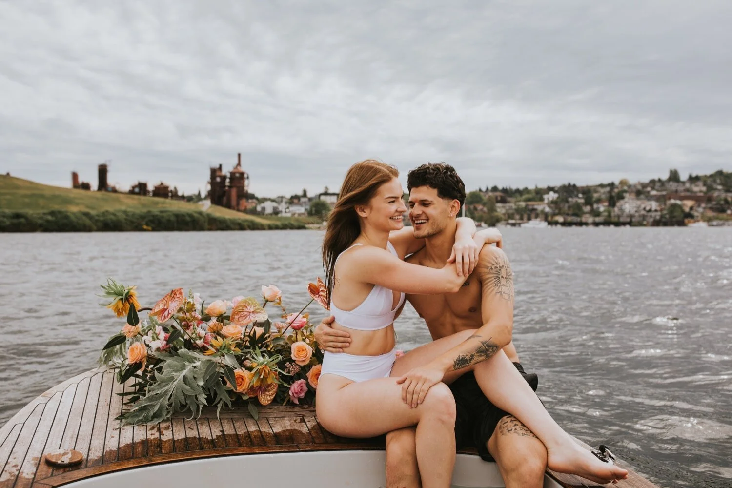 seattle engagement session, hot tub boat, seattle wedding photographer, hudson valley wedding photographer, new york wedding photographer, seattle couples session, seattle hot tub boat