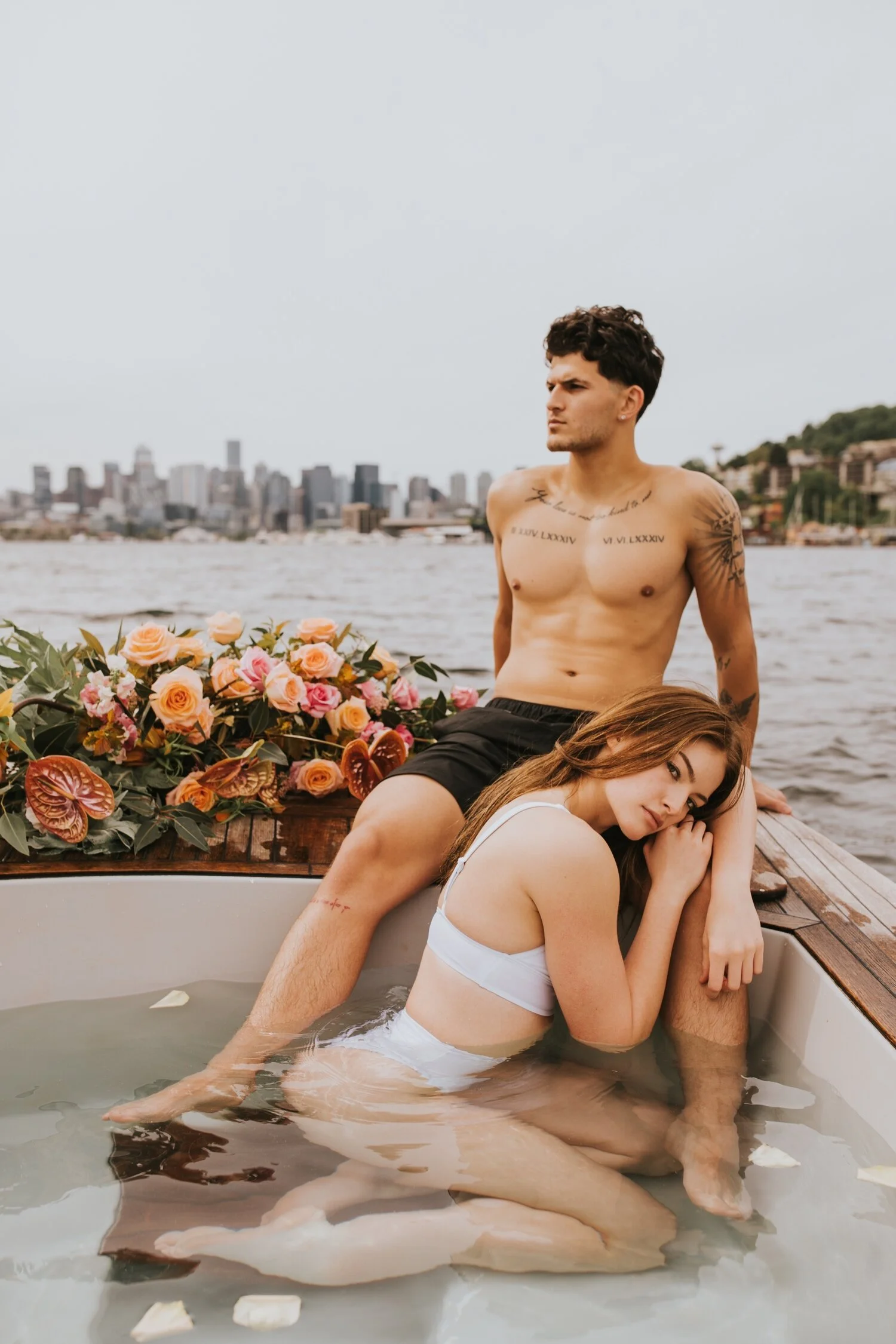 seattle engagement session, hot tub boat, seattle wedding photographer, hudson valley wedding photographer, new york wedding photographer, seattle couples session, seattle hot tub boat