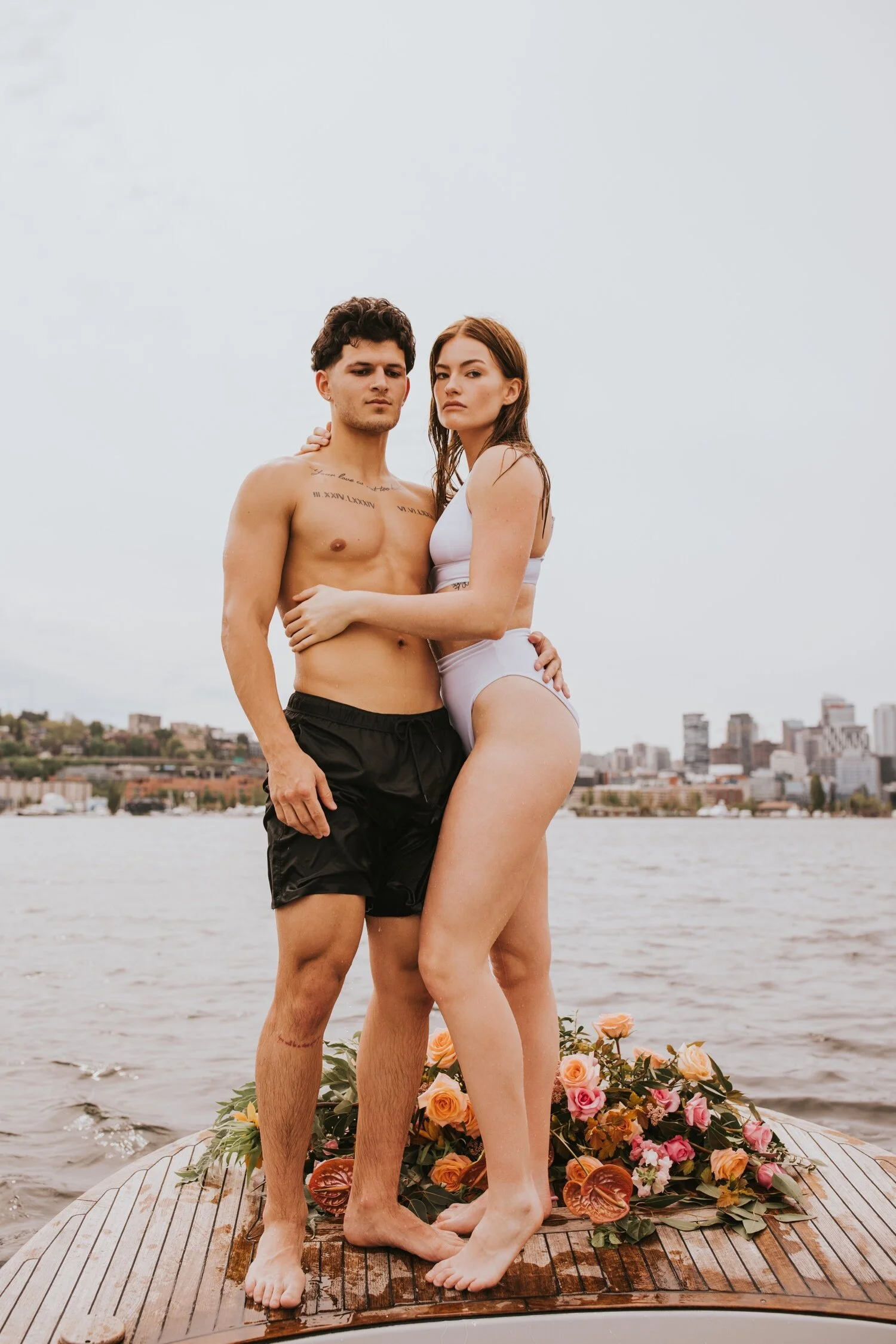seattle engagement session, hot tub boat, seattle wedding photographer, hudson valley wedding photographer, new york wedding photographer, seattle couples session, seattle hot tub boat