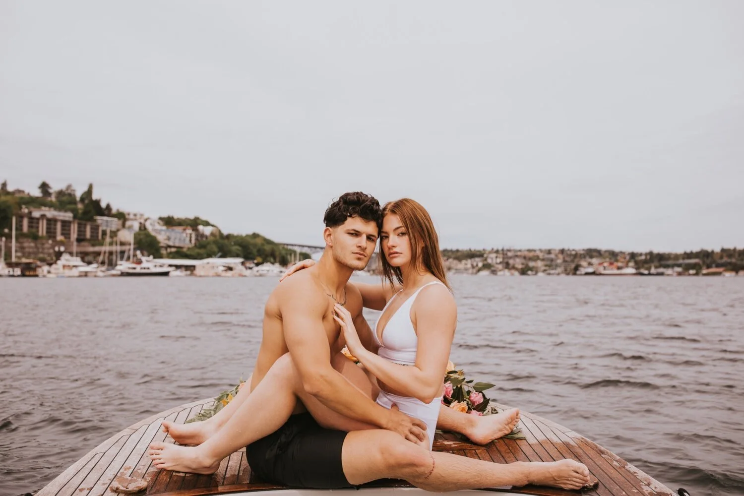 seattle engagement session, hot tub boat, seattle wedding photographer, hudson valley wedding photographer, new york wedding photographer, seattle couples session, seattle hot tub boat