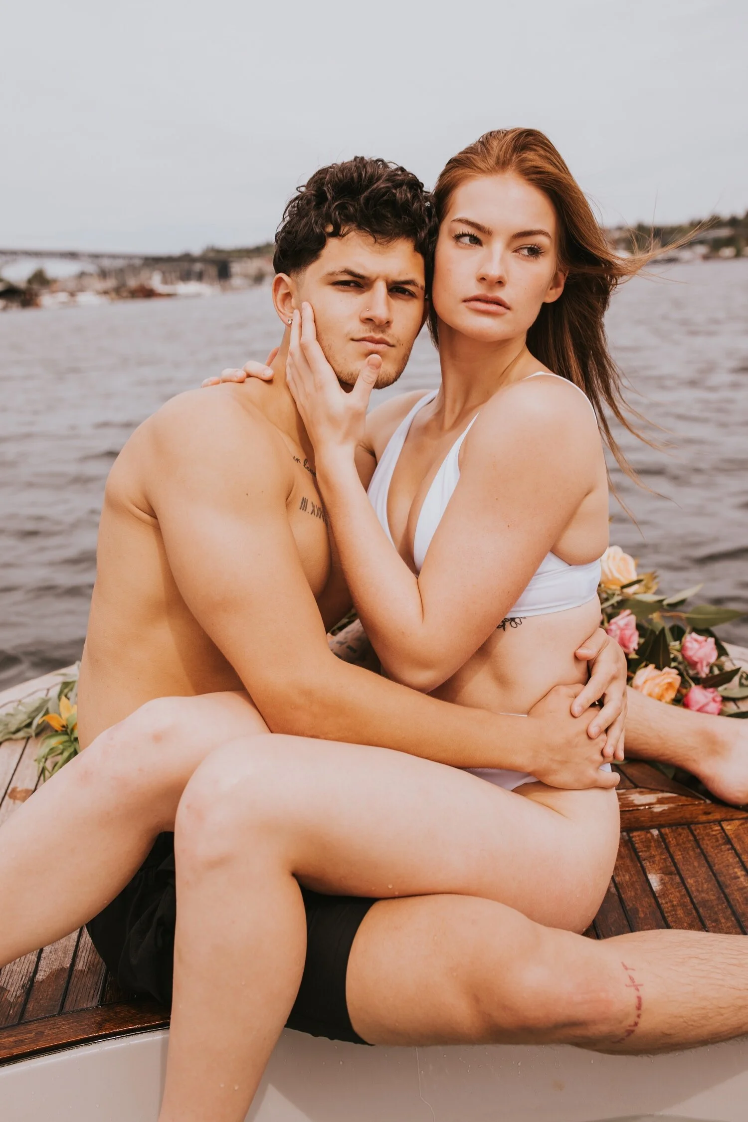 seattle engagement session, hot tub boat, seattle wedding photographer, hudson valley wedding photographer, new york wedding photographer, seattle couples session, seattle hot tub boat