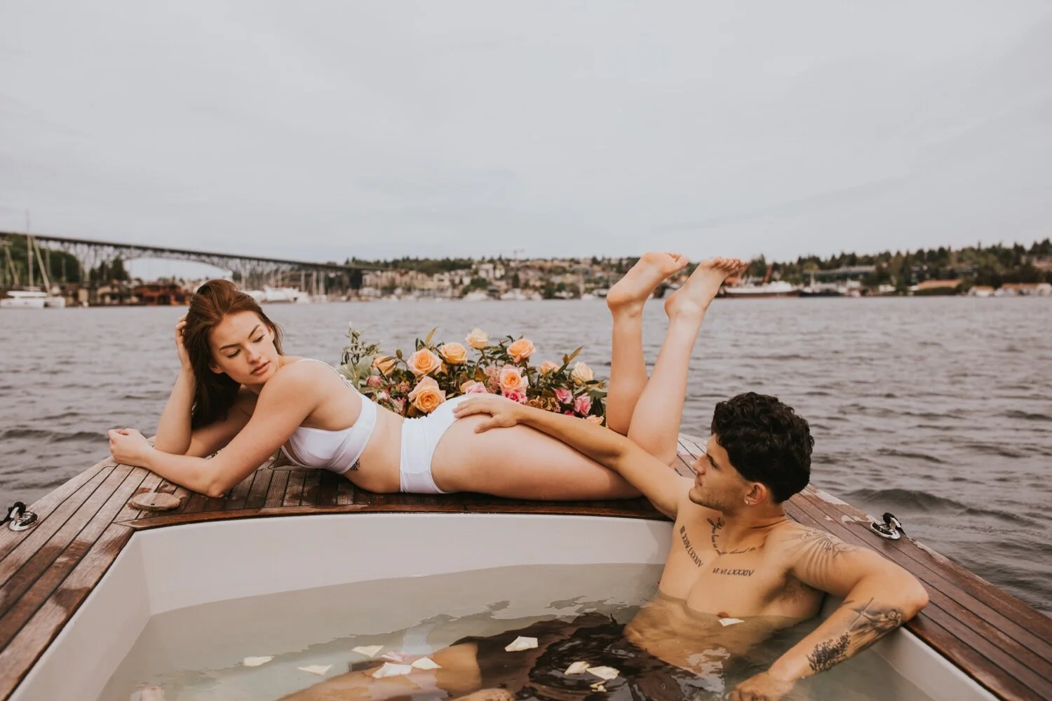 seattle engagement session, hot tub boat, seattle wedding photographer, hudson valley wedding photographer, new york wedding photographer, seattle couples session, seattle hot tub boat