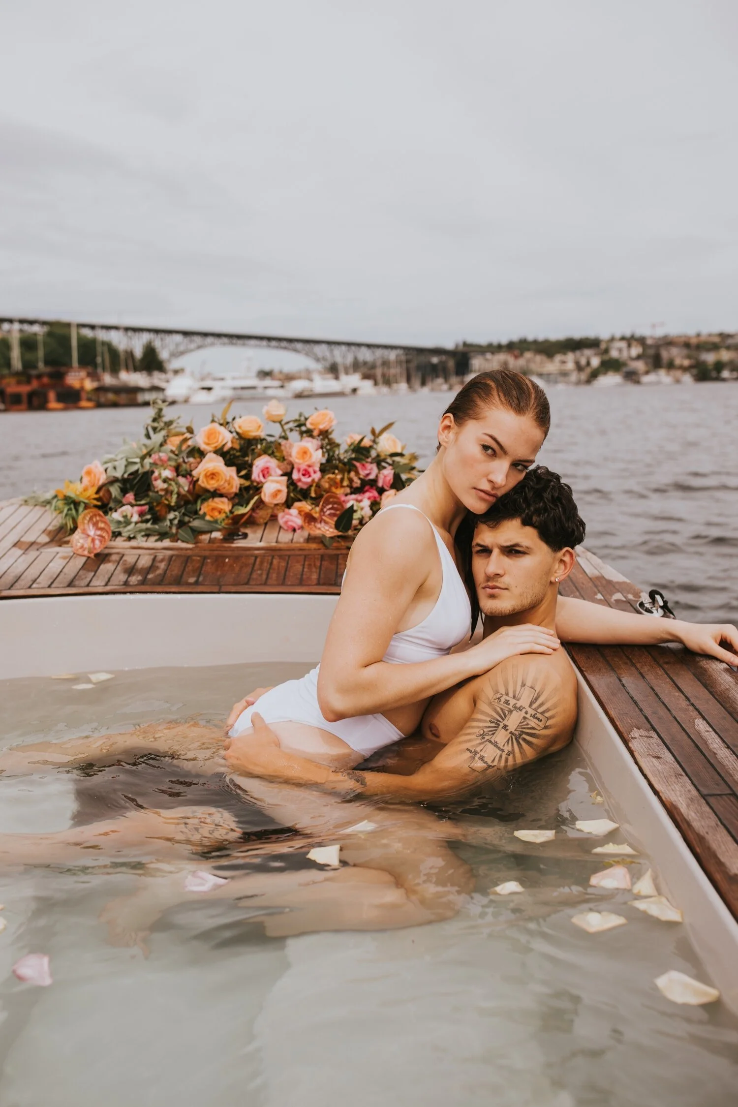 seattle engagement session, hot tub boat, seattle wedding photographer, hudson valley wedding photographer, new york wedding photographer, seattle couples session, seattle hot tub boat