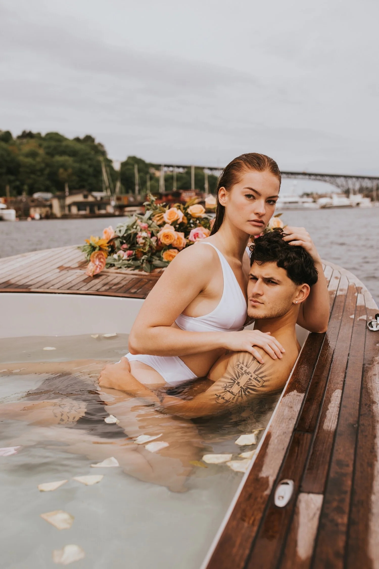 seattle engagement session, hot tub boat, seattle wedding photographer, hudson valley wedding photographer, new york wedding photographer, seattle couples session, seattle hot tub boat