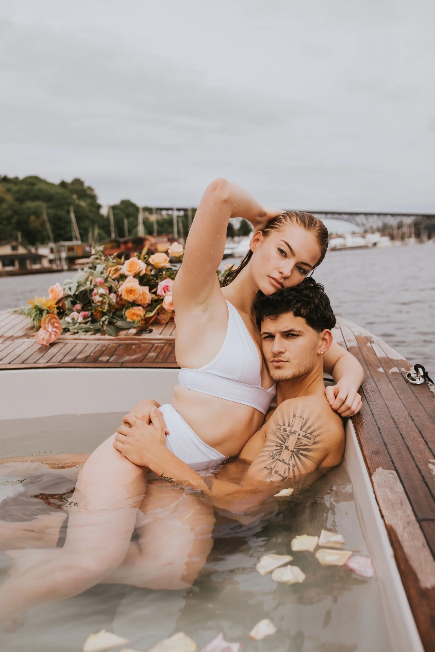 seattle engagement session, hot tub boat, seattle wedding photographer, hudson valley wedding photographer, new york wedding photographer, seattle couples session, seattle hot tub boat