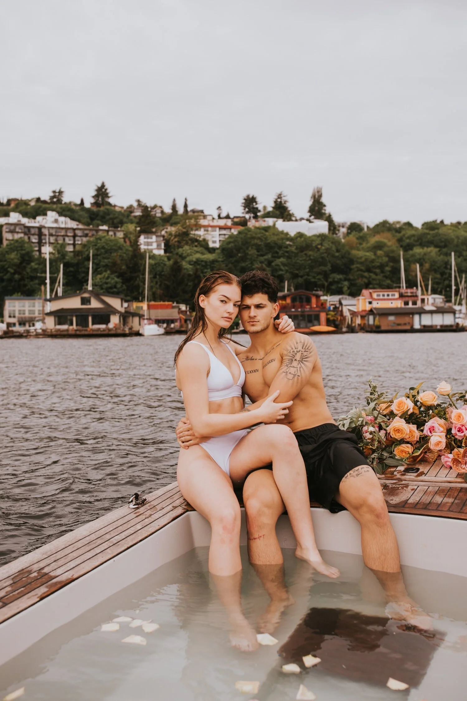 seattle engagement session, hot tub boat, seattle wedding photographer, hudson valley wedding photographer, new york wedding photographer, seattle couples session, seattle hot tub boat