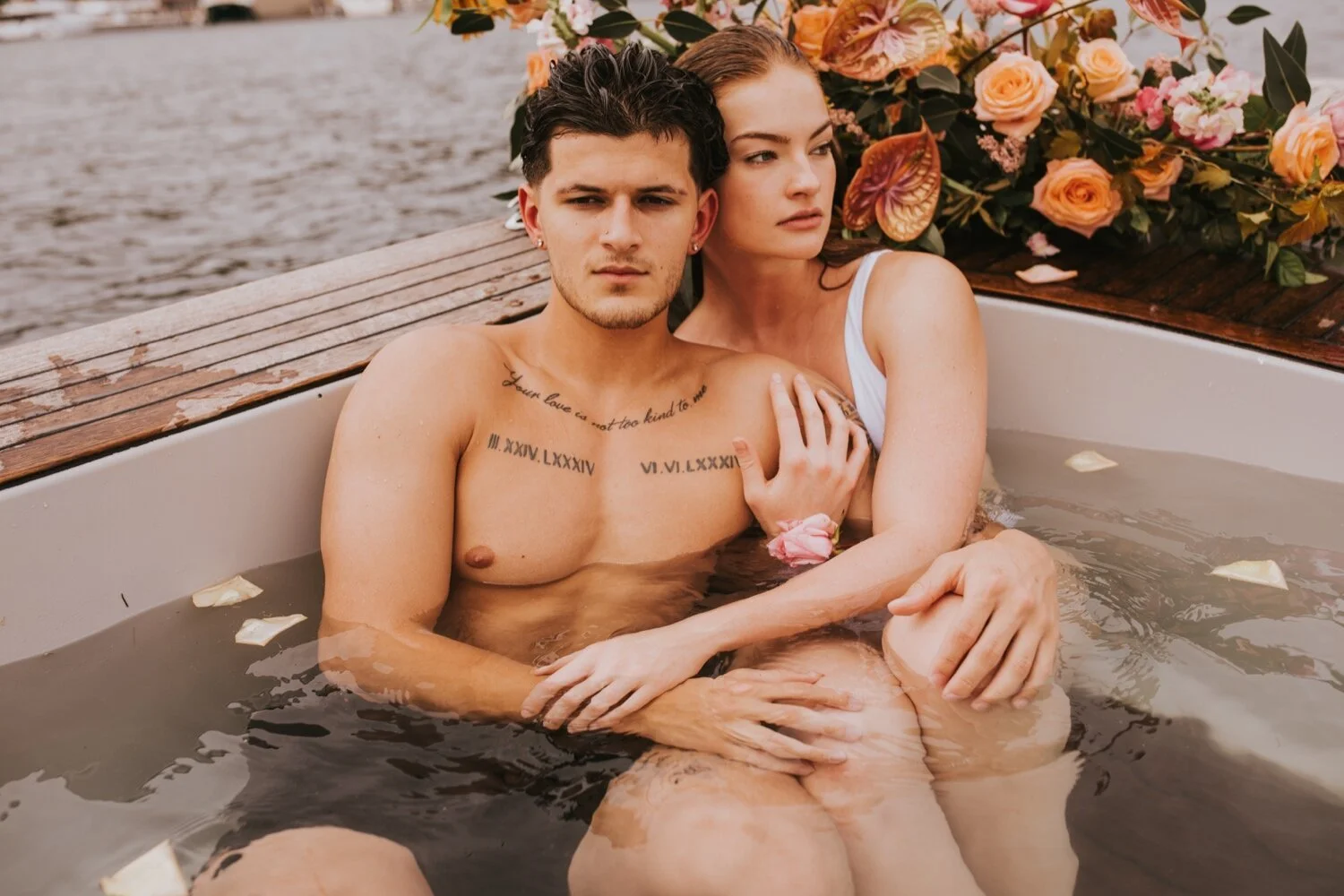 seattle engagement session, hot tub boat, seattle wedding photographer, hudson valley wedding photographer, new york wedding photographer, seattle couples session, seattle hot tub boat