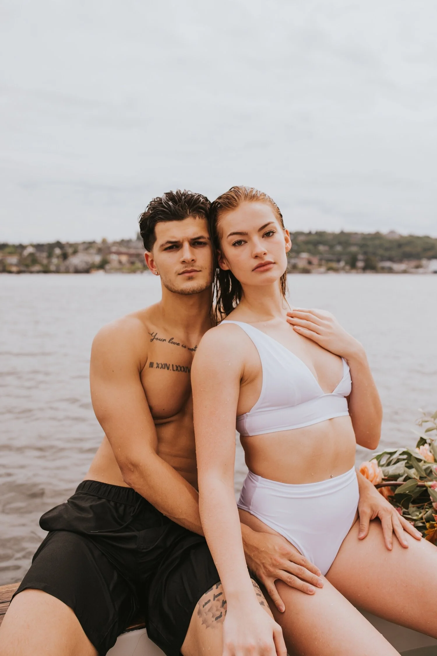 seattle engagement session, hot tub boat, seattle wedding photographer, hudson valley wedding photographer, new york wedding photographer, seattle couples session, seattle hot tub boat