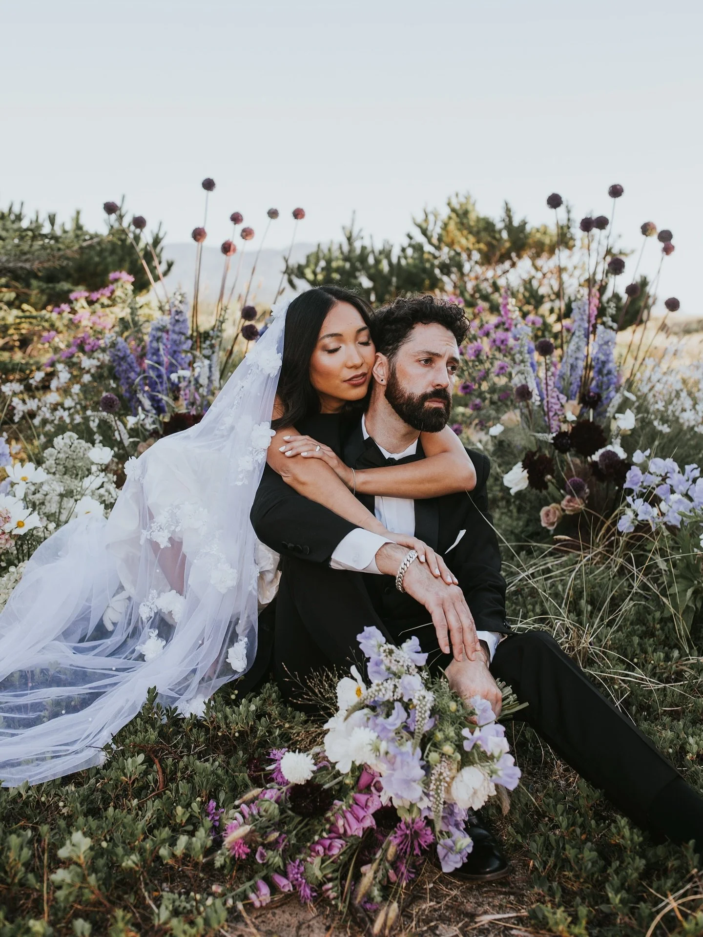 The next two workshops have been launched to the mailing list! As of now these will be the only two workshops I will be hosting in the near future! Check your spam folders if you&rsquo;re interested! ✨

#destinationweddingphotographer #pnwweddingphot