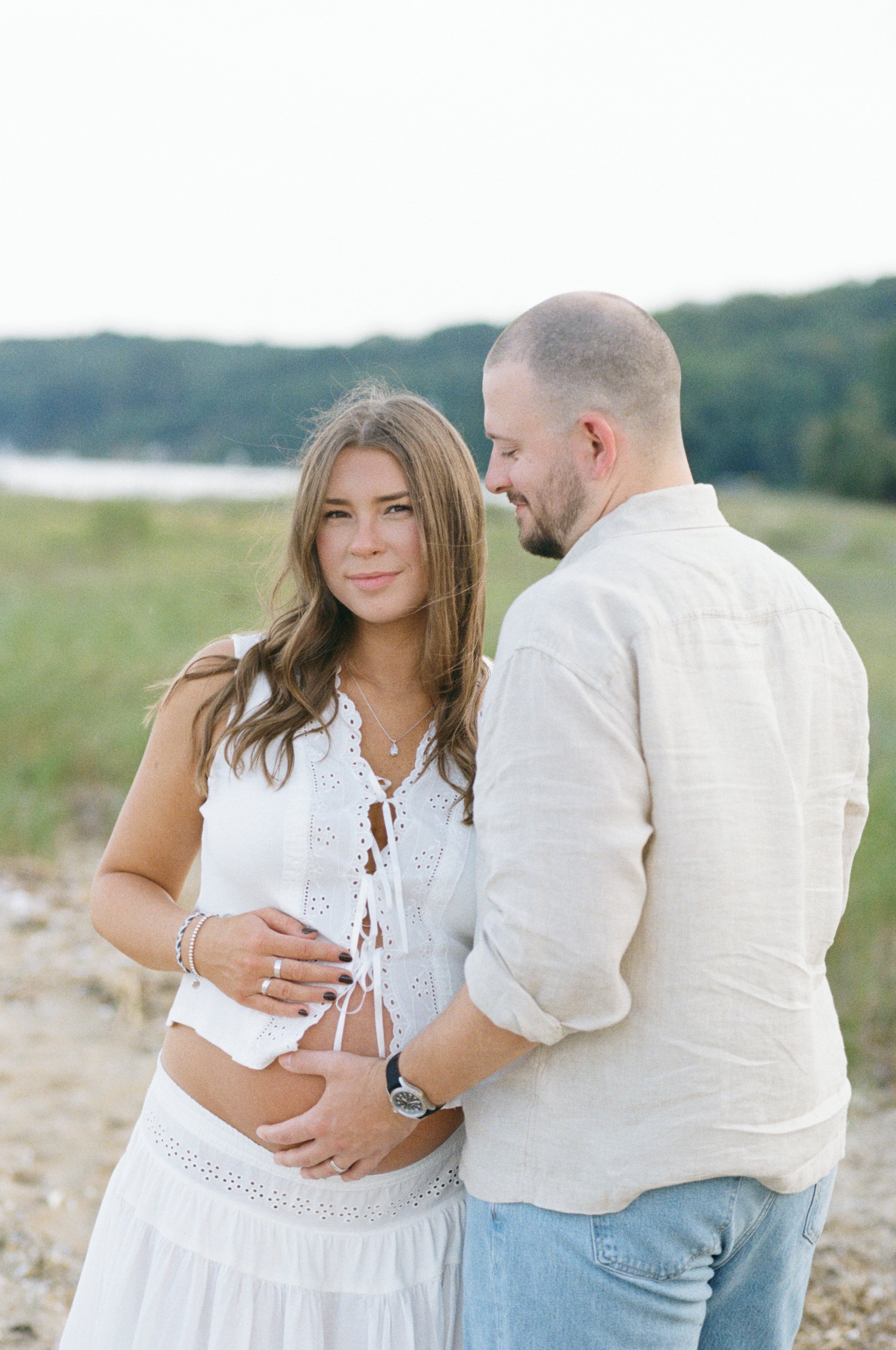 Nicole + Andrew’s Beach Maternity Session