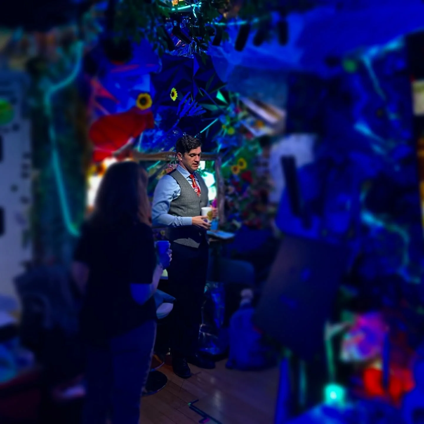 🎬 Look, in the distance there&hellip; it&rsquo;s none other than Future Commander Sterling Lucerne! 

Actually it&rsquo;s the wildly talented Sean-Michael Wilkinson @seantillius who portrays our space-faring futuristic lawman. Here he is in the mids