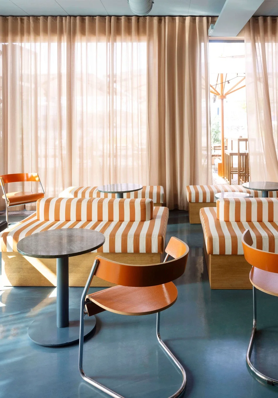 VANNSKREKK BAR - STUDIO LIMI  