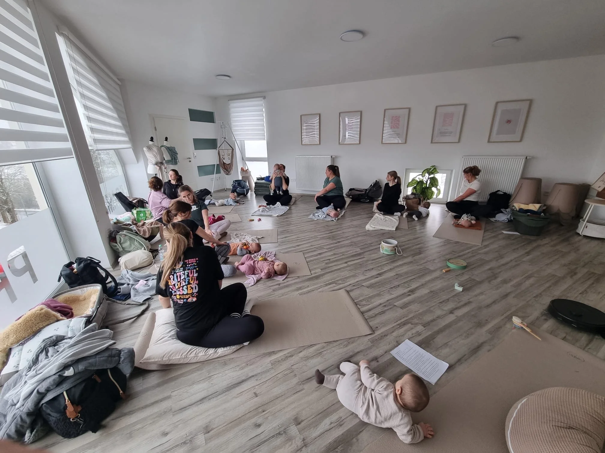 Mama-Baby-Yoga