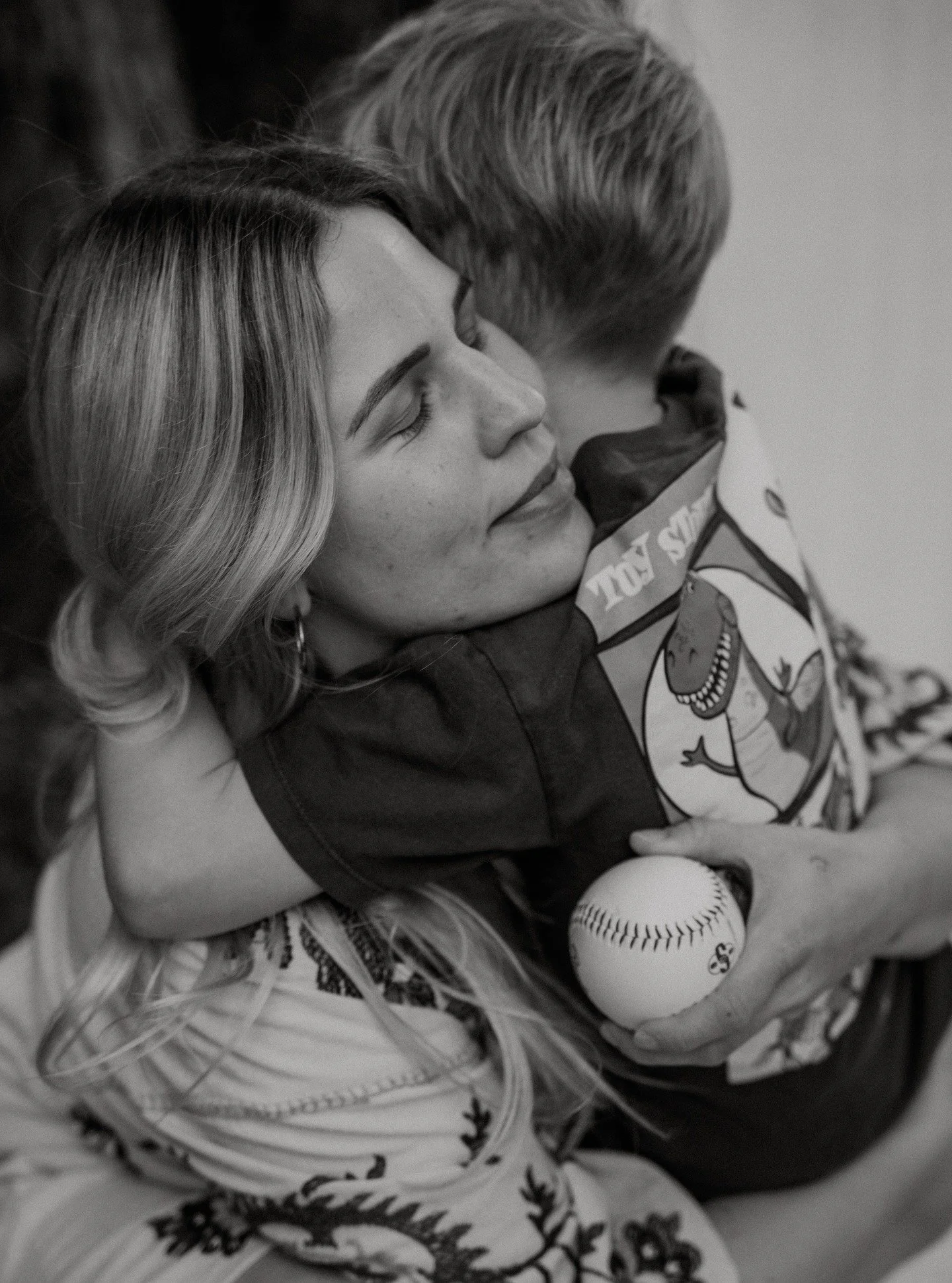 Lioba, W. und N. I Cara Mamma, August 2025 ✨

Sch&ouml;n, dass ihr da wart! 

#familienfotografiesaarland #familienportraits #motherhoodphotography #familienfotografinsaarland #mutterkindshootingsaarland #mutterkindfotografie #fotografinsaarland