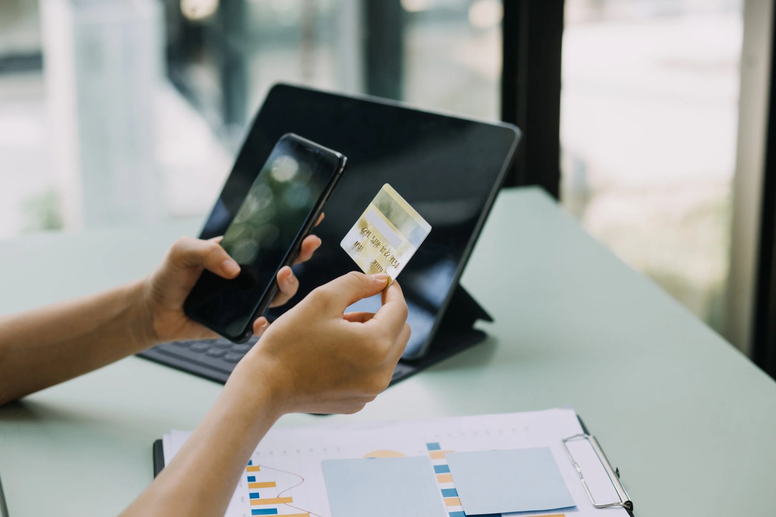 Does Wellmark/BCBS Cover Therapy in Iowa? A Clear Guide for Des Moines-Area Clients