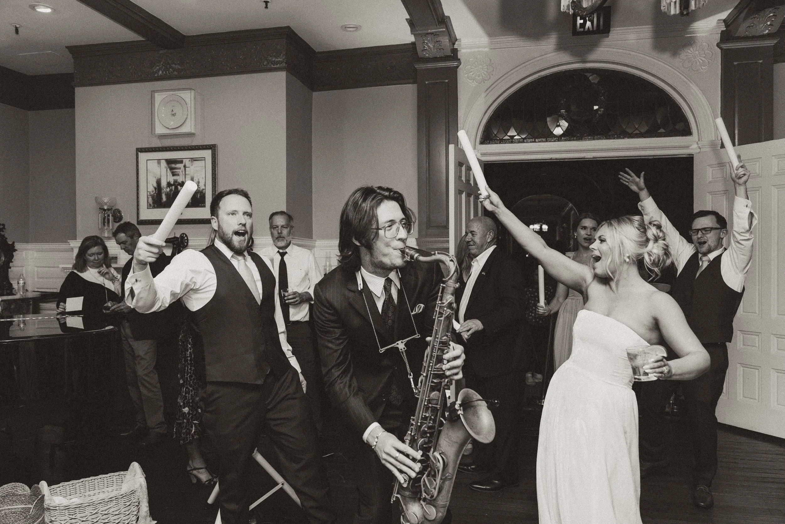 Defining the Gold Standard: What Makes Wedding Entertainment "Luxury"?