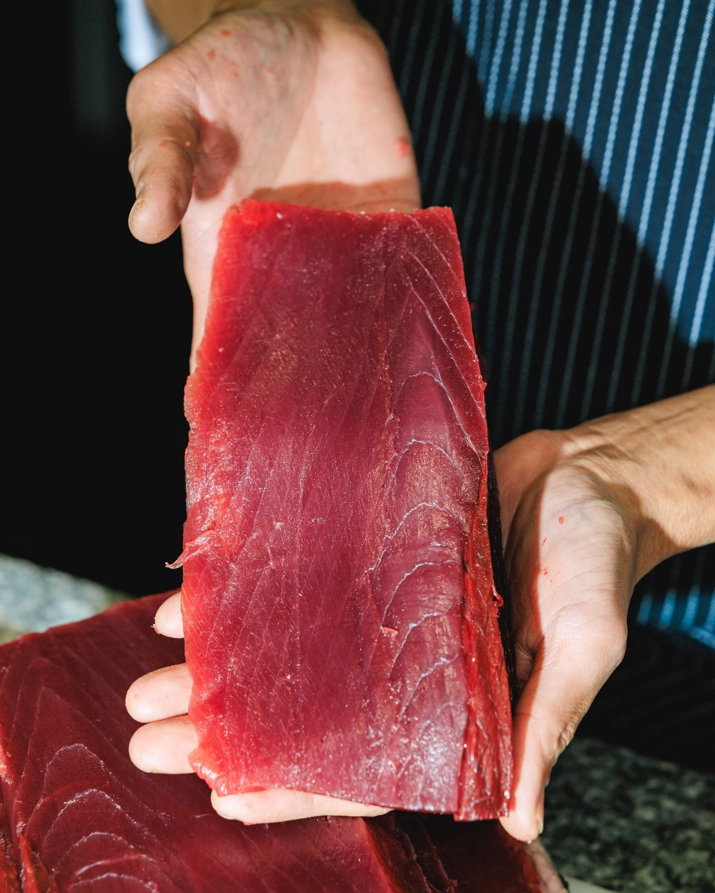 Too hot to handle, too fresh to resist 🔥🐟 #TunaCrush #FreshAF #CocktailGoals #BarMagic #JIRUasianrestaurant #authenticasiancuisine #jirusofia #asianrestaurantsofia #asiancuisine #culinaryexcellence #finedining #foodieexperience #sushi #wok #dimsum 