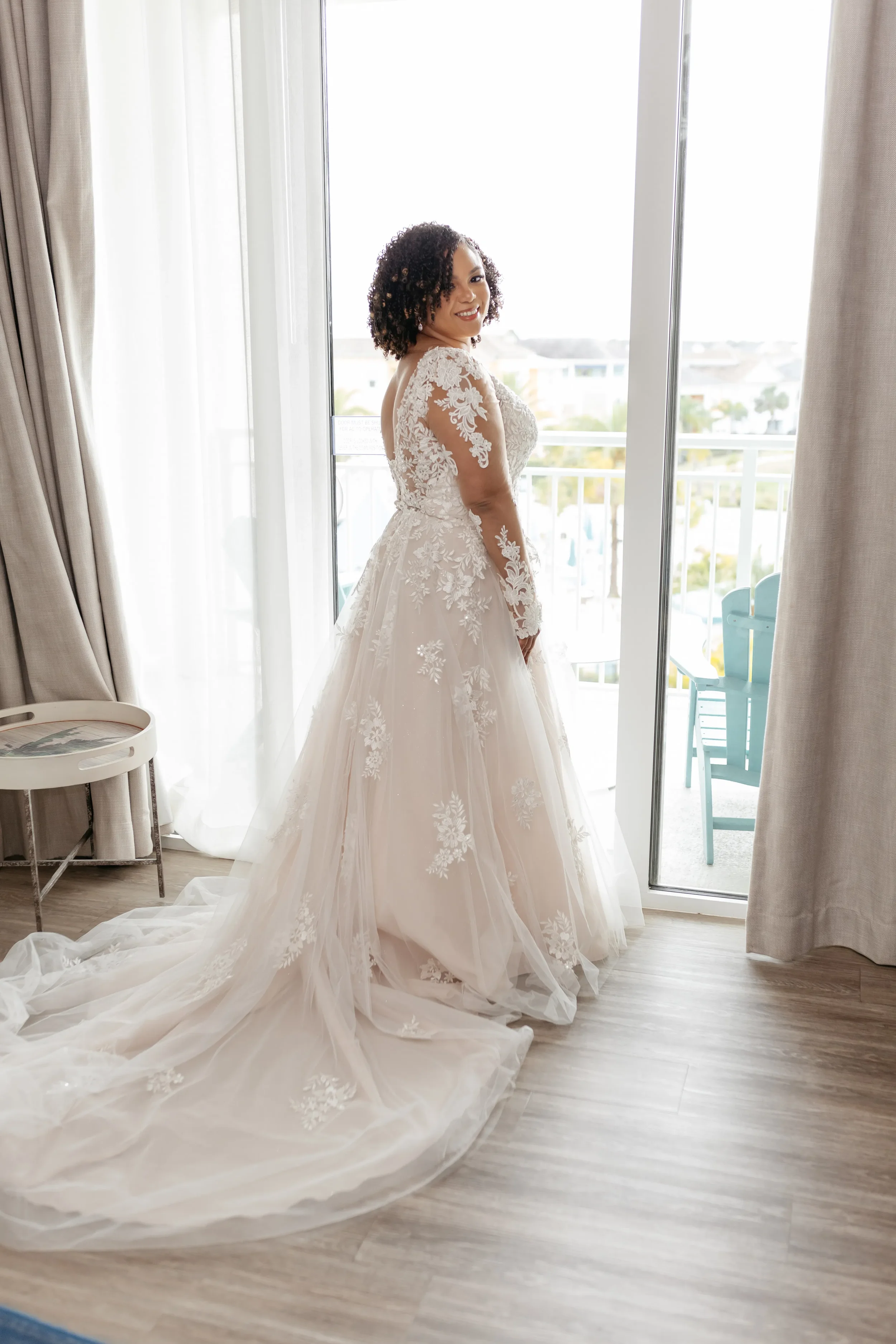 DFW Wedding Photographer for Large Weddings: What 200+ Guest Celebrations Require