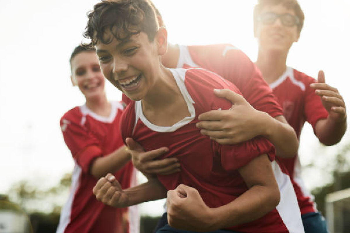 Sport Psychology vs. Psychotherapy — A Discussion on Managing Youth Mental Health in Sports